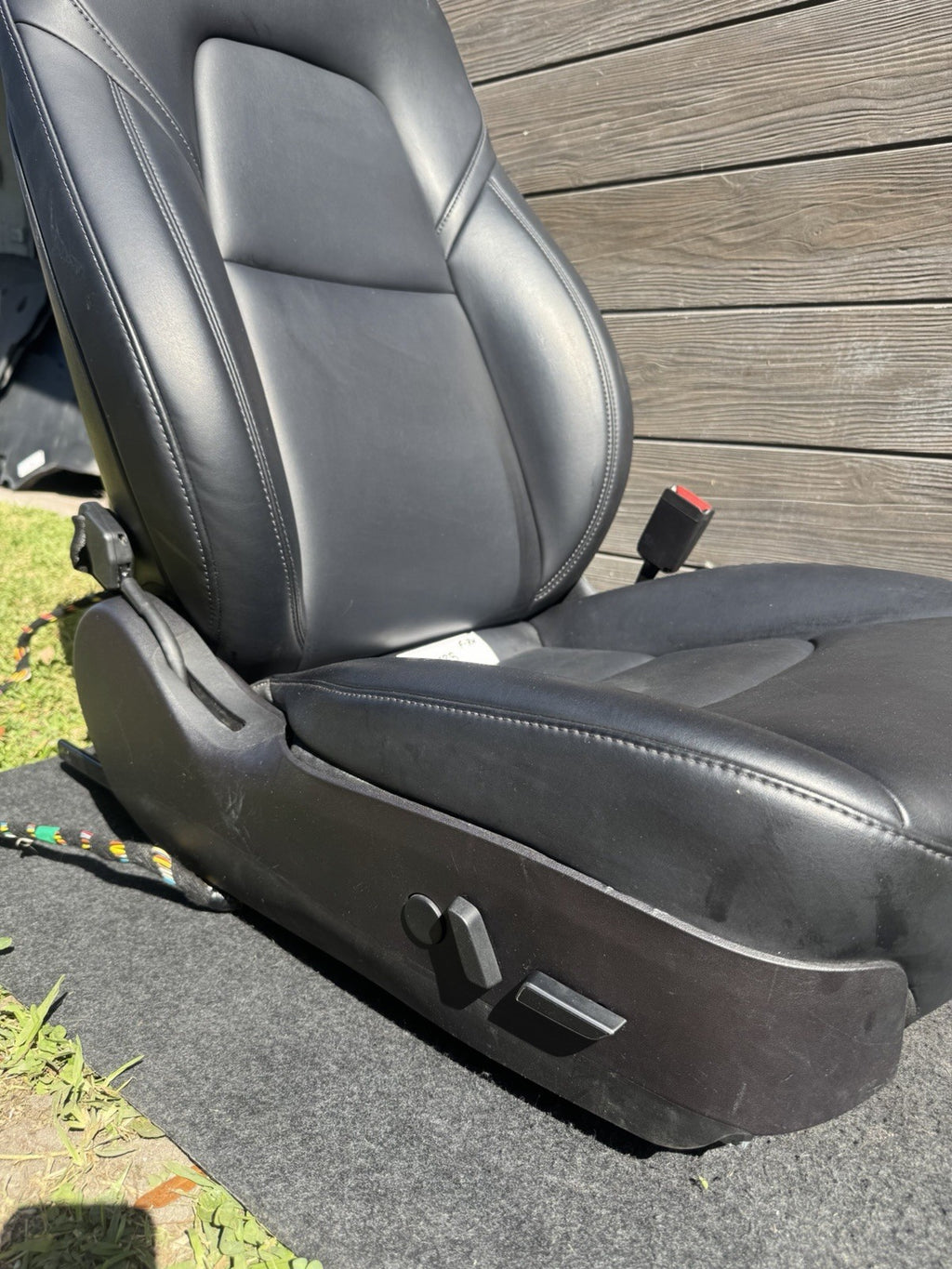 17-20 TESLA MODEL 3-Y Front Passenger Right Side Seat Assembly Black OEM
