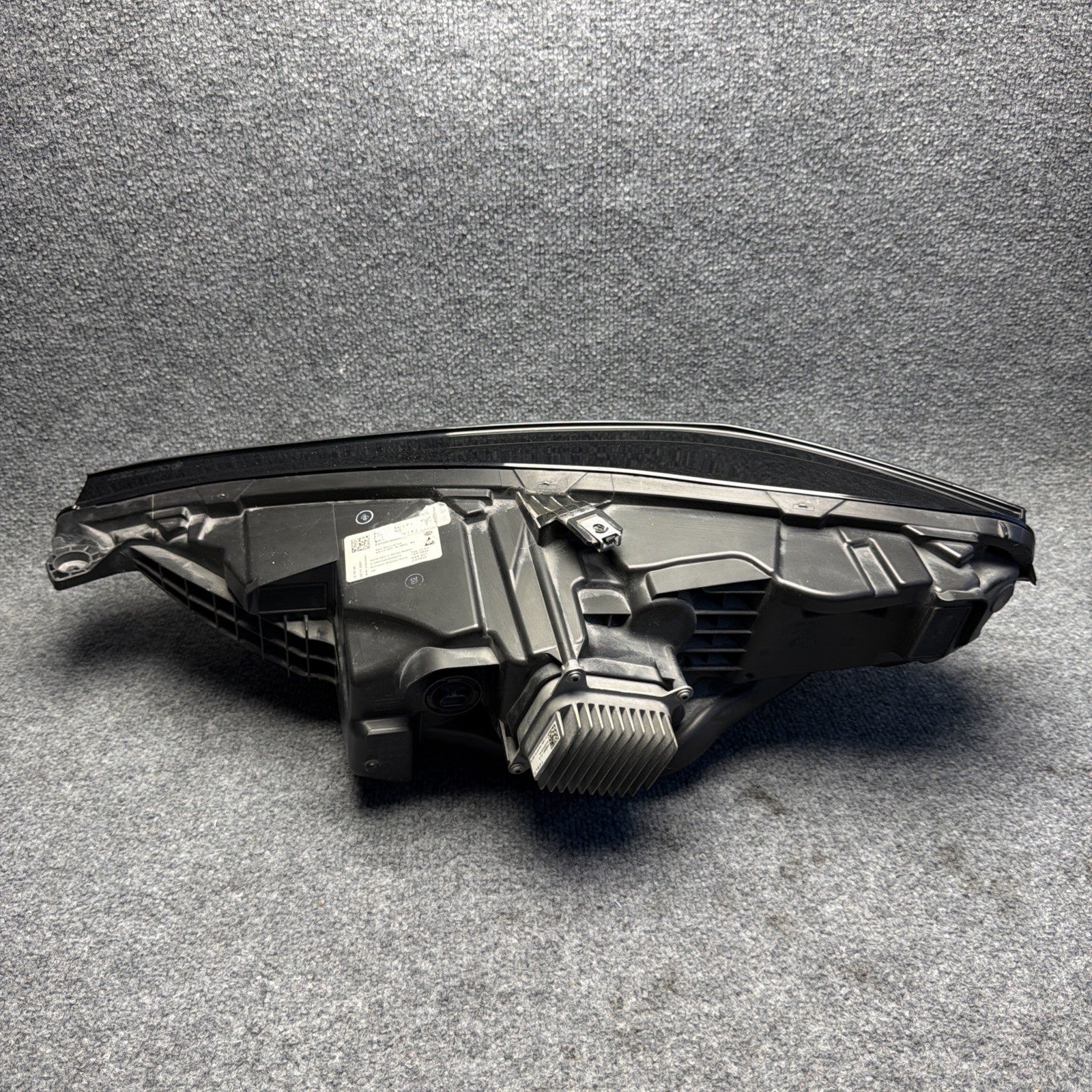 Chipped! 2022-2024 Tesla Model S RH Right Side LED Global Headlight OEM