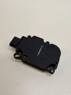 2012-16 Tesla Model S Front Bumper Grille Vent Shutter Motor Actuator 110485402