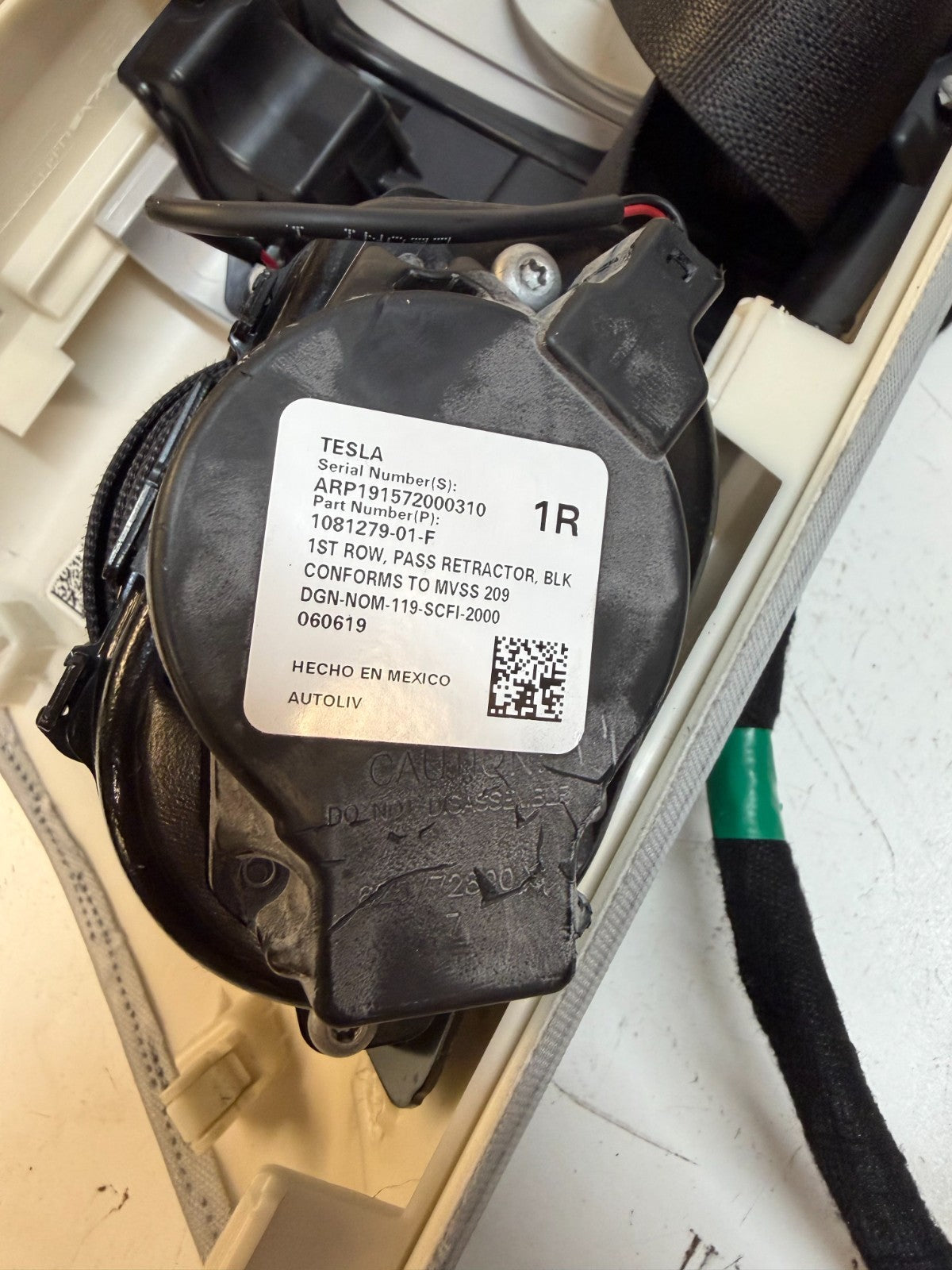20-23 Tesla Model 3 Front 1st Row Seat Right Passenger Side Black 1456943-00-C