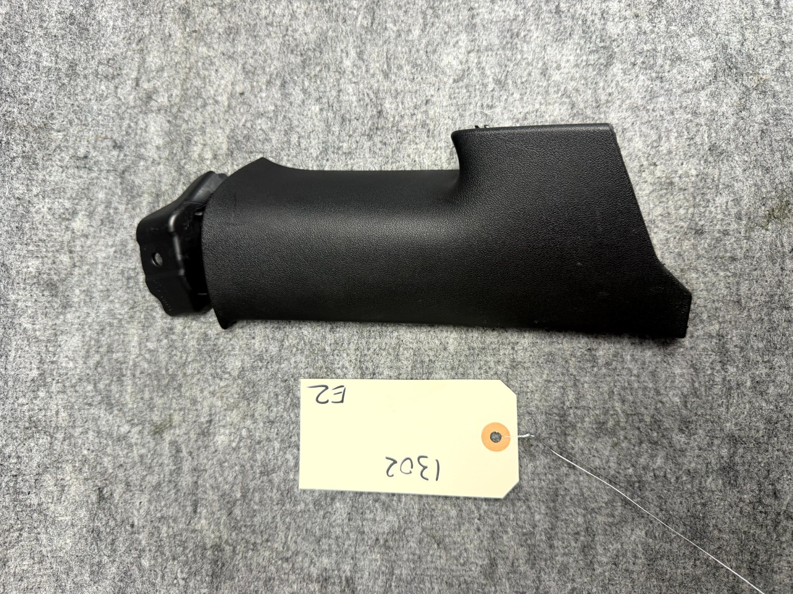 ♦️17–23 TESLA MODEL 3 REAR RIGHT SIDE UPPER C PILLAR COVER TRIM OEM, 108627700G