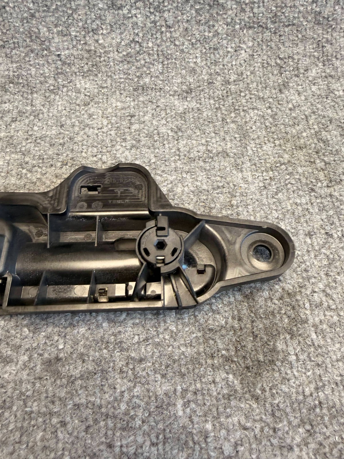 2017-2024 TESLA MODEL 3/Y Door HANDLE LEFT FRONT/REAR 1528114-00-D
