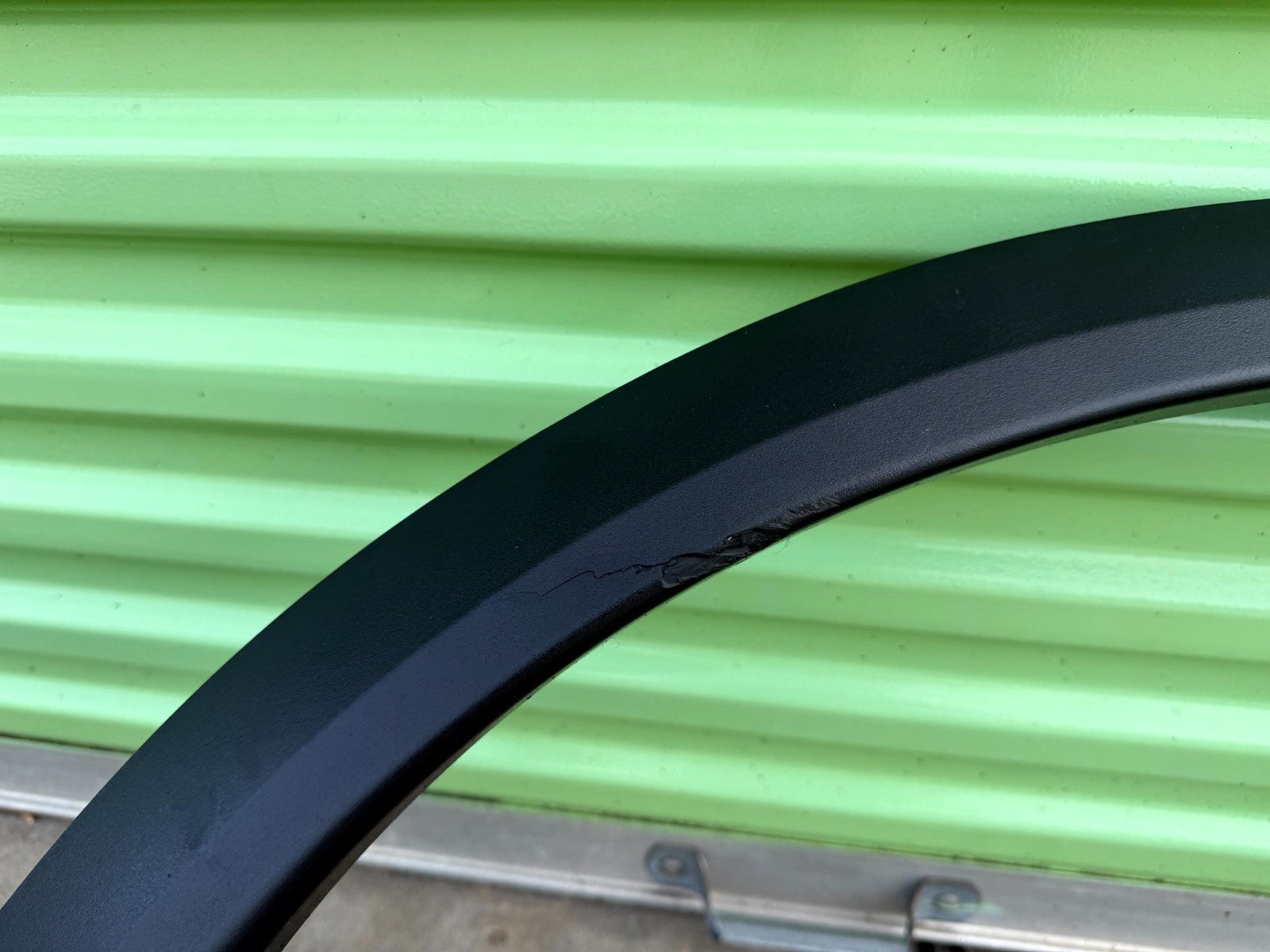 ♦️16-20 TESLA MODEL X REAR RIGHT SIDE FENDER WHEEL FLARE MOLDING OEM, 103529100G