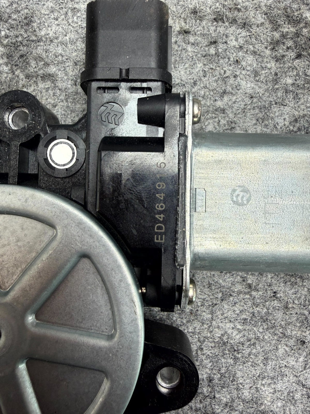 ♦️2012 - 2020 TESLA MODEL S RIGHT SIDE SUNROOF PANORAMIC MOTOR OEM, JN-658VD