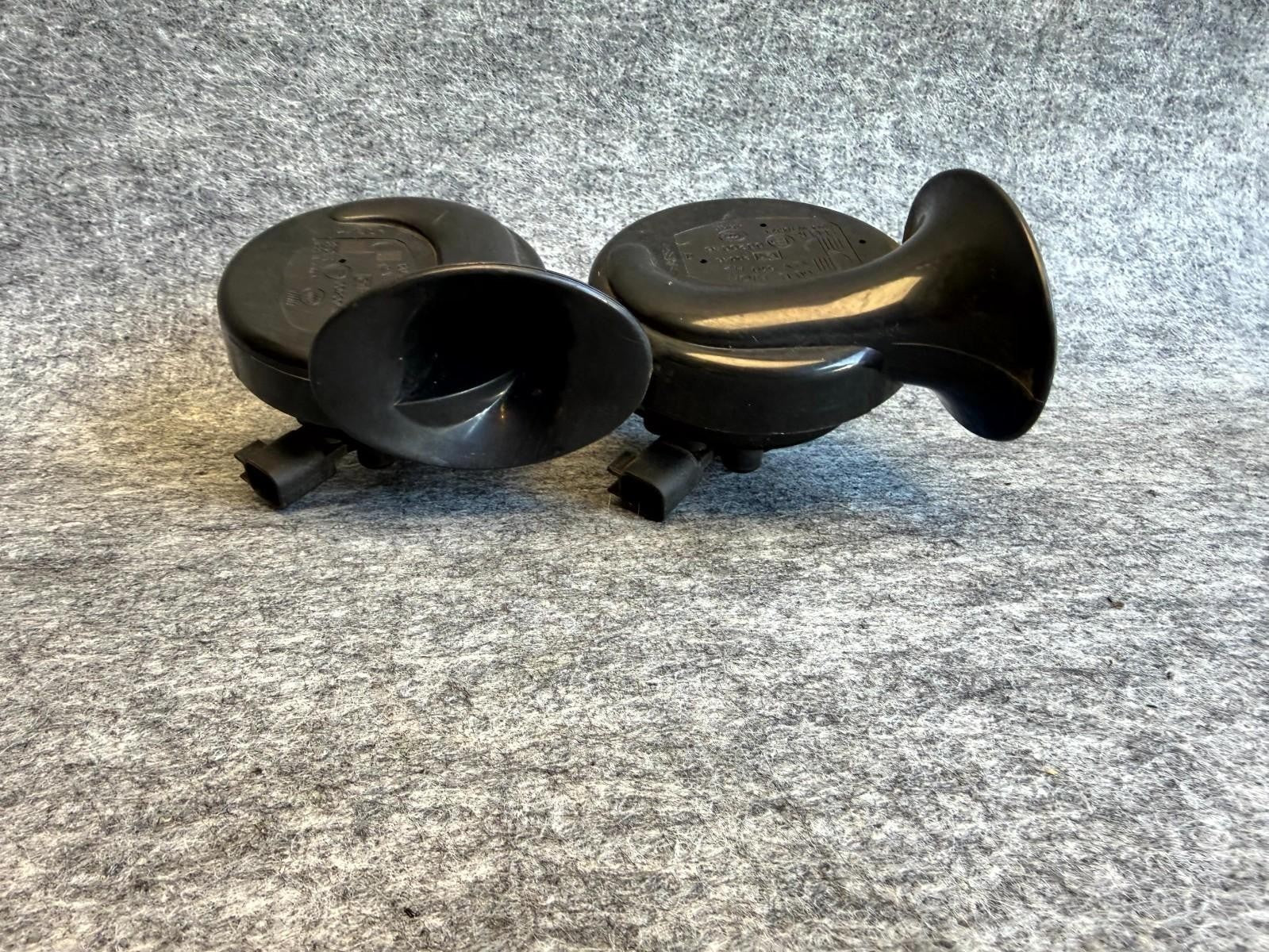 ♦️2012-2020 TESLA MODEL S HIGH & LOW PITCH NOTE TONE HORN SIGNAL OEM, 0020046