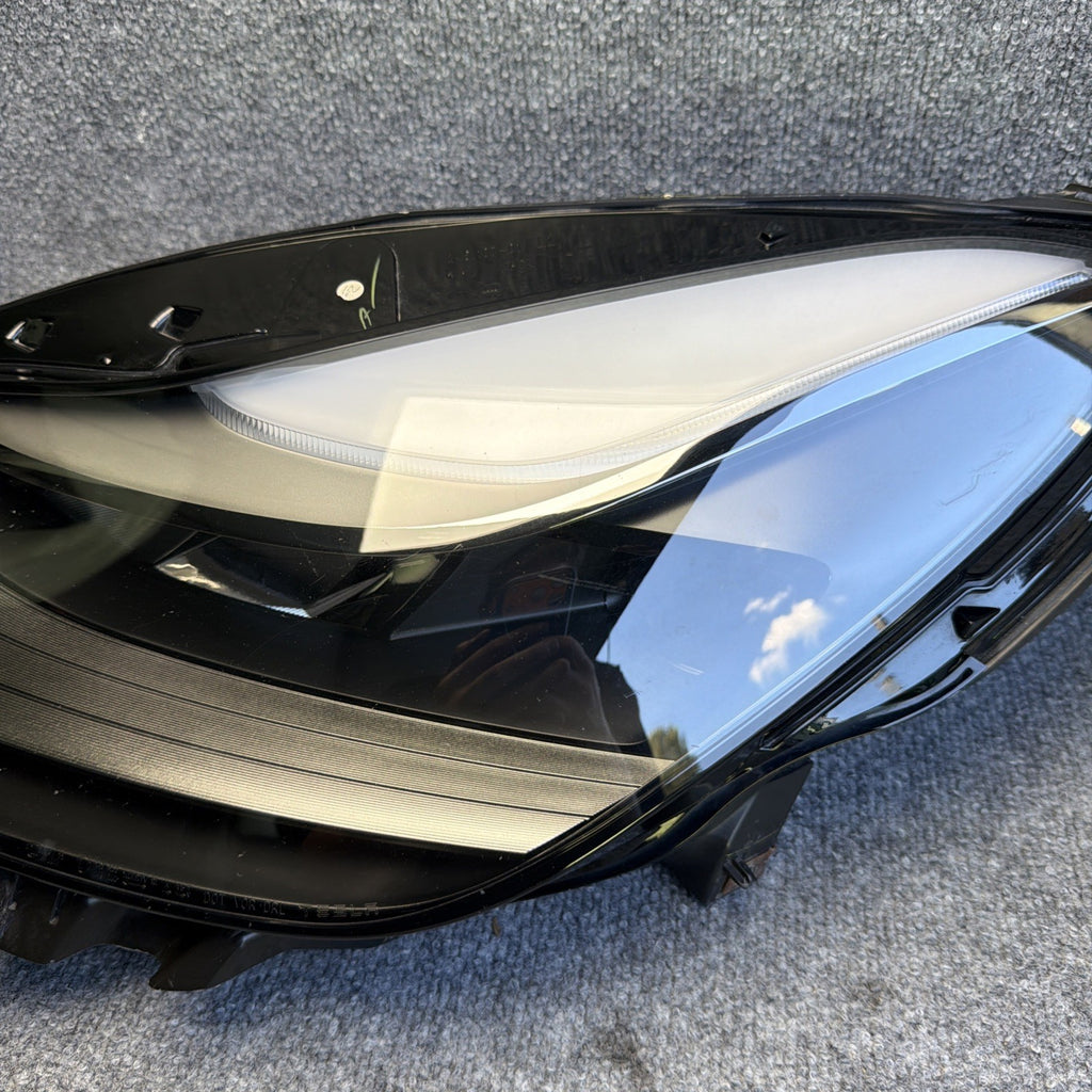 21-23 Tesla Model 3 Y Left Side Headlight Matrix OEM 1514952-00-D