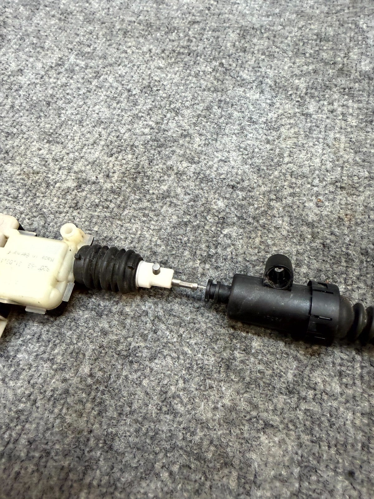 2017–2023 TESLA MODEL 3 HOOD BONNET LATCH LOCK ACTUATOR OEM