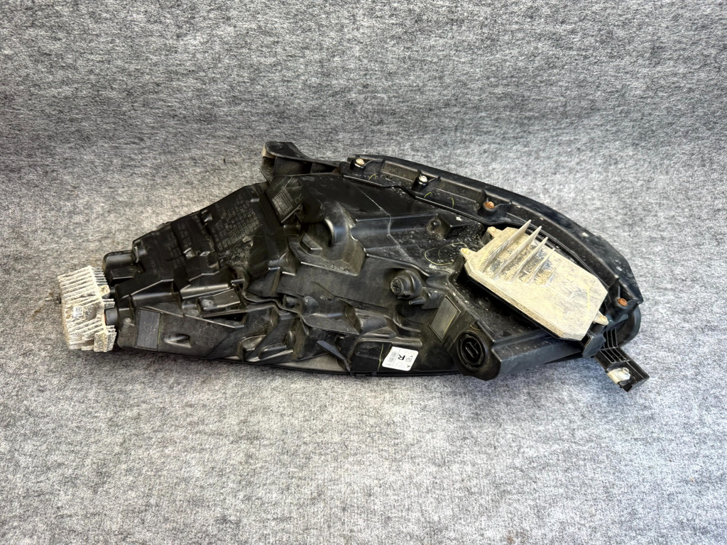 ♦️2017-2023 TESLA MODEL 3 FRONT RIGHT SIDE HEADLIGHT ASSEMBLY OEM, 1077372-00-K