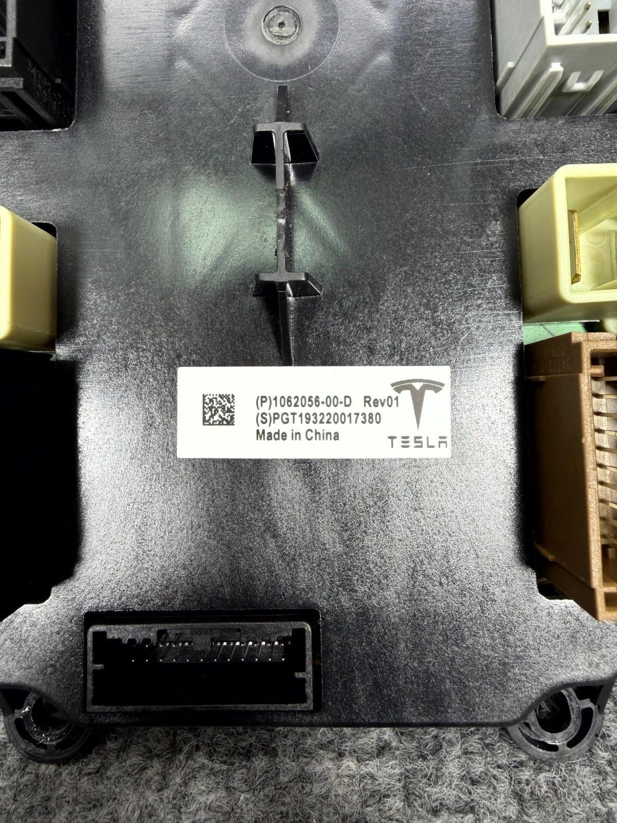 2016-2020 Tesla Model X Rear Falcon Door Control Module OEM, 1062056-00-D