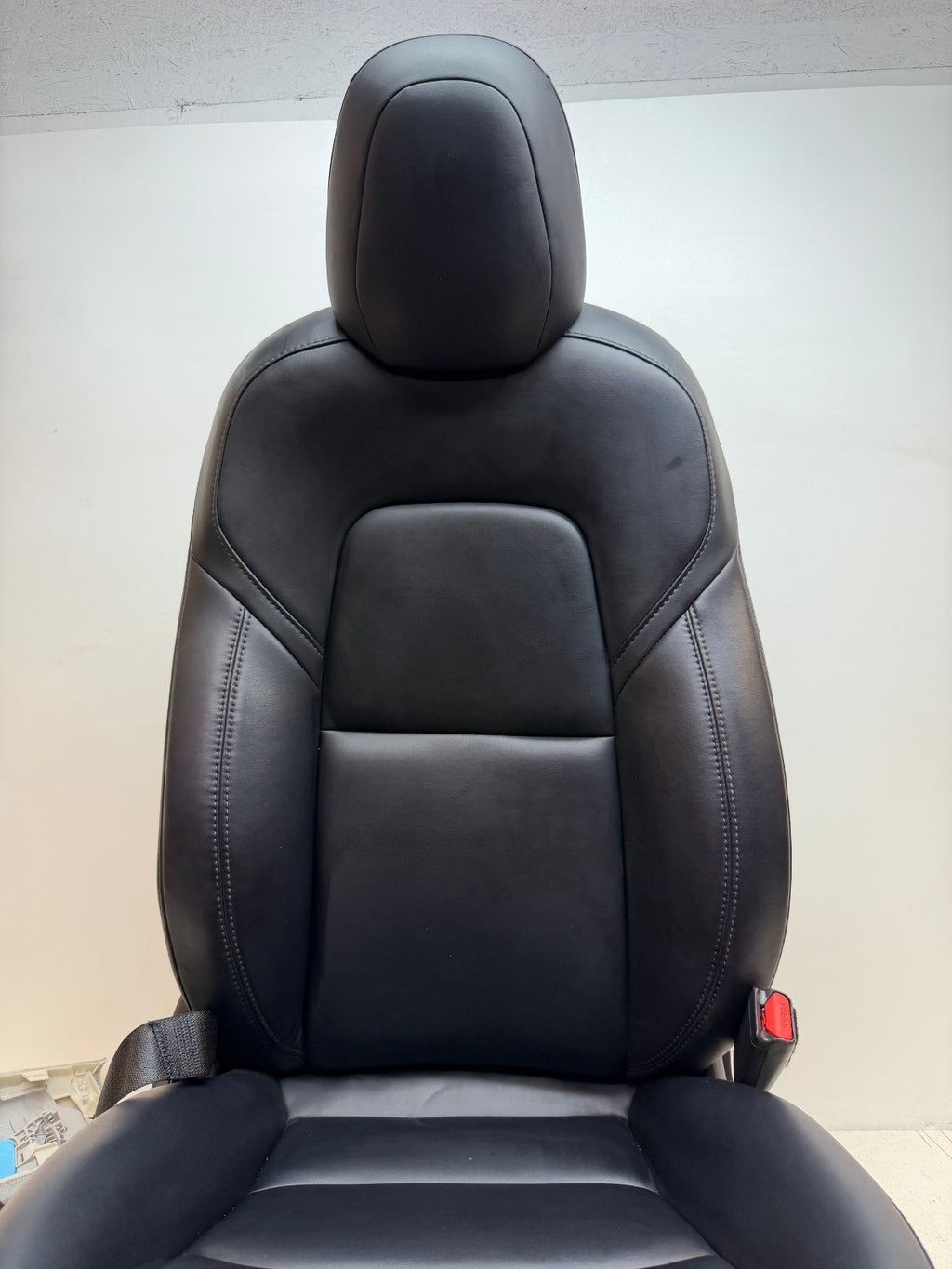2017-23 Tesla Model 3 Front Right Passenger Side 1st Row Seat Black 1456943-99-E