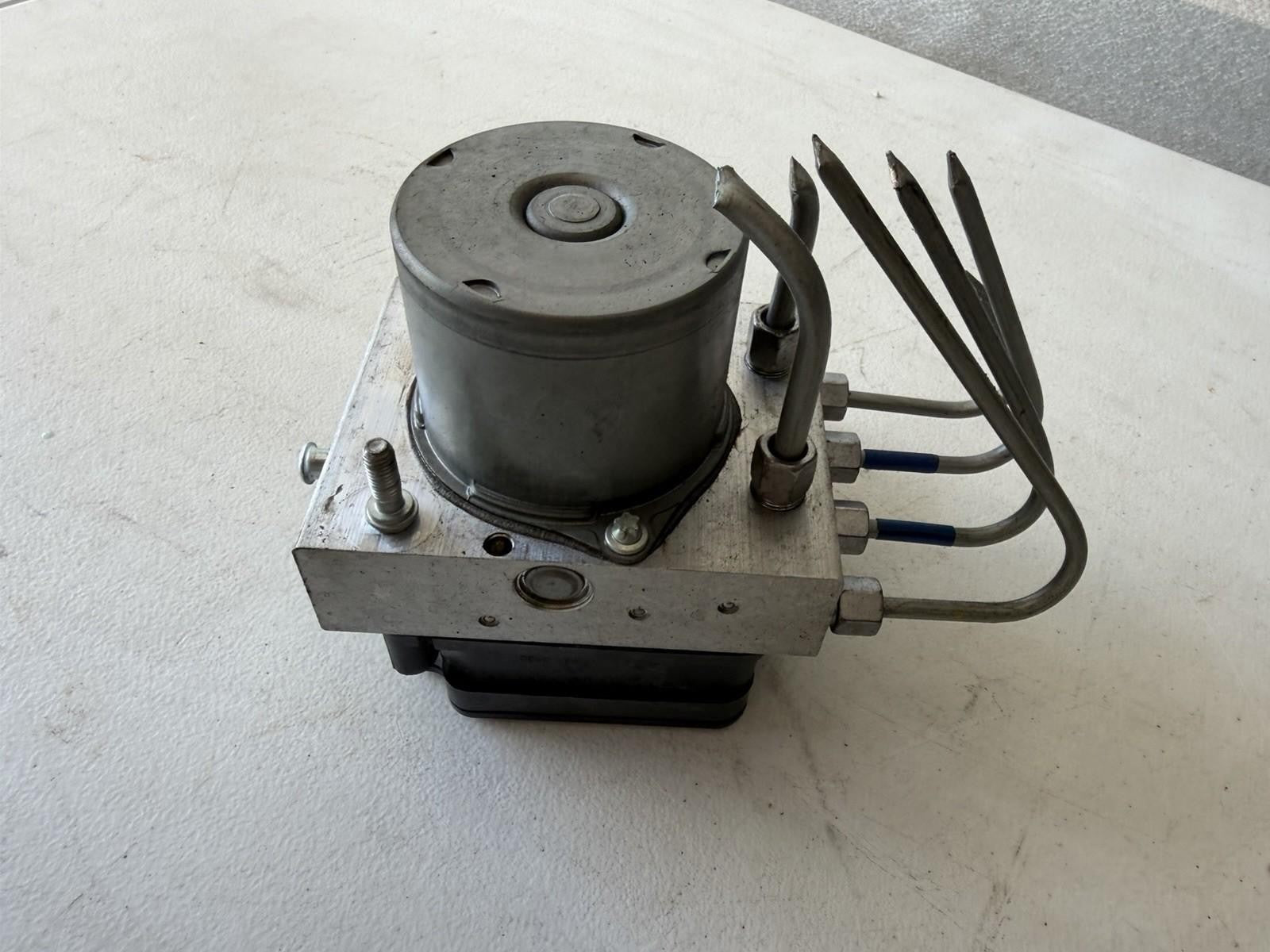 ♦️2017-2023 TESLA MODEL 3 ANTI LOCK BRAKE ABS PUMP MODULE ASSY OEM, 1044745-00-B