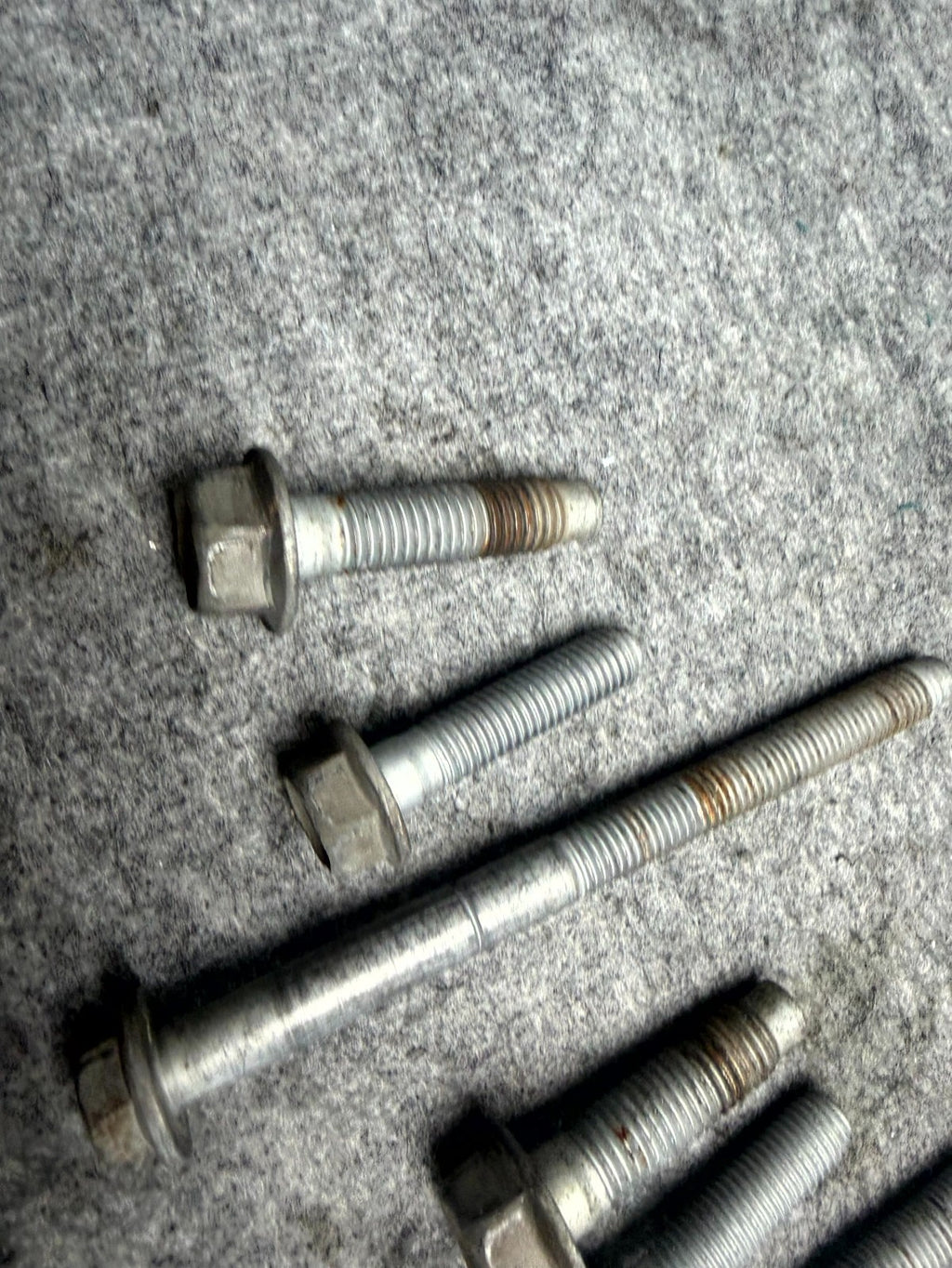 ♦️2012 - 2016 TESLA MODEL S FRONT SUBFRAME OR SUSPENSION BOLT SET OF 6 OEM