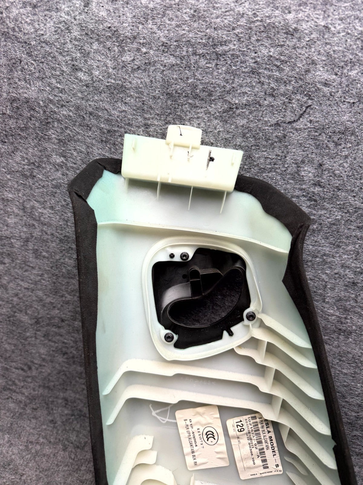 ♦️2012 - 2020 TESLA MODEL S RIGHT SIDE B-PILLAR TRIM COVER OEM, 1021613-02-A