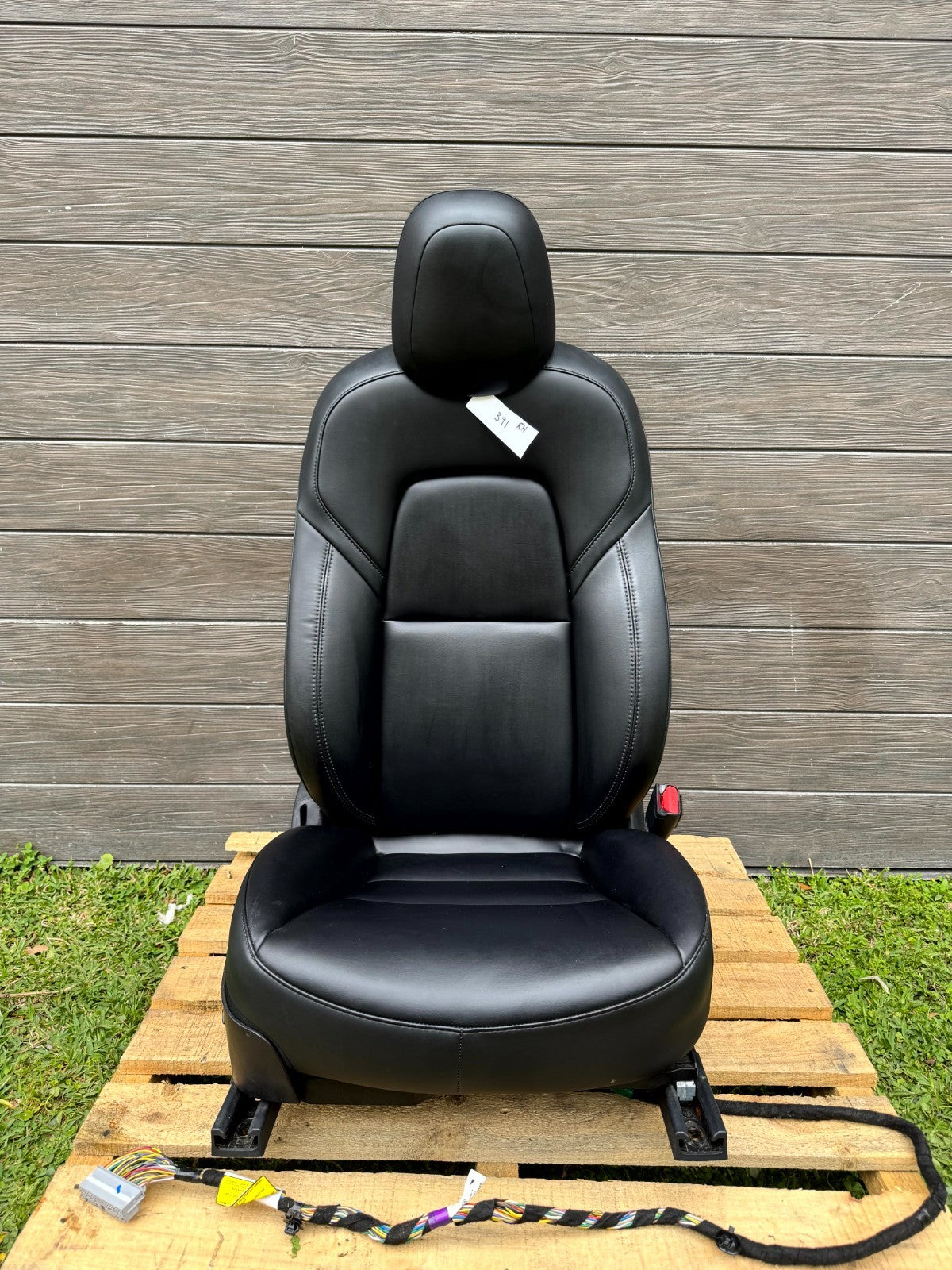 2017 - 2024 TESLA MODEL 3 Y FRONT RIGHT SIDE 1ST ROW FULL SEAT OEM, 1456943-99-E