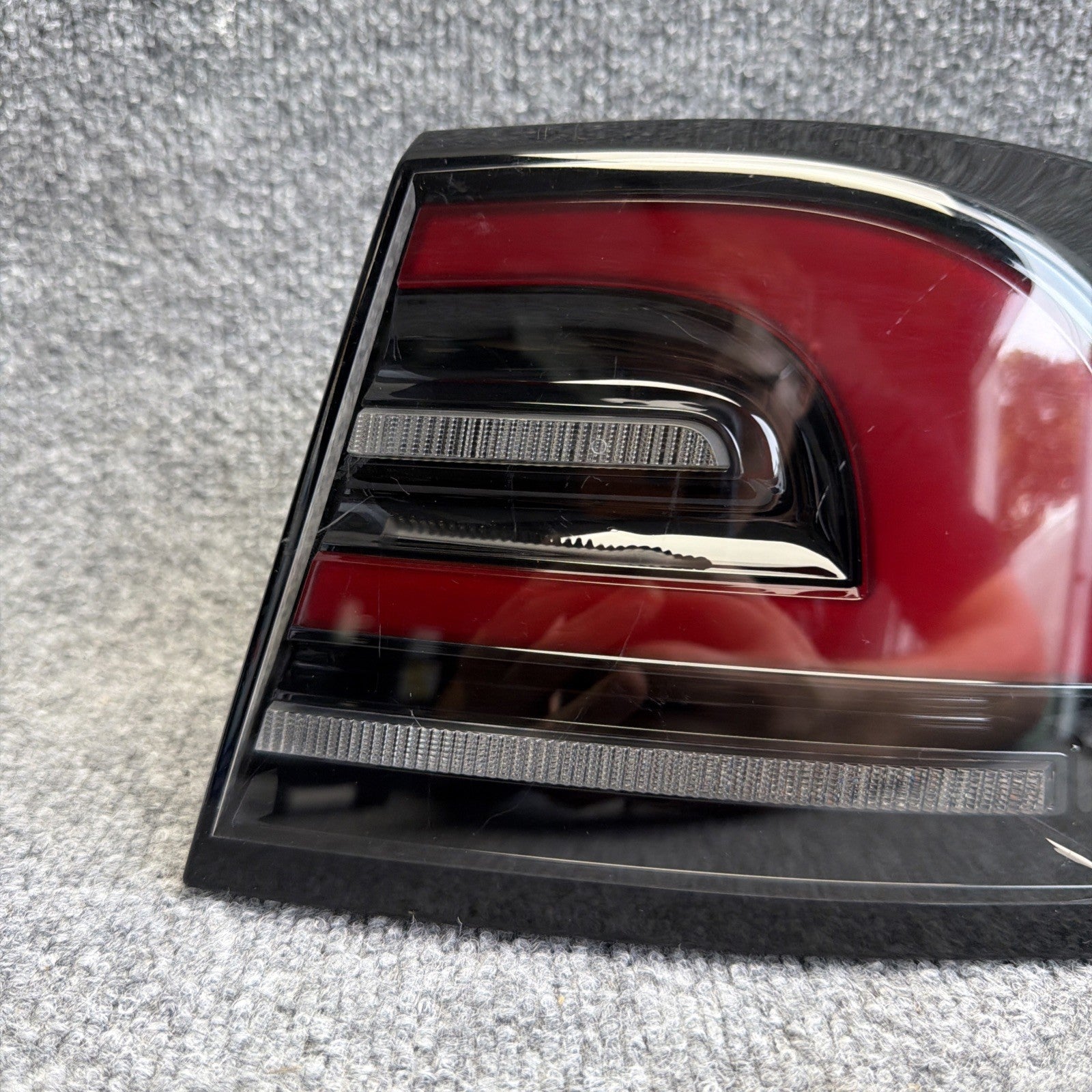 2021-2025 TESLA MODEL S RIGHT REAR PASSENGER TAIL LIGHT LAMP 1563721-00-C OEM