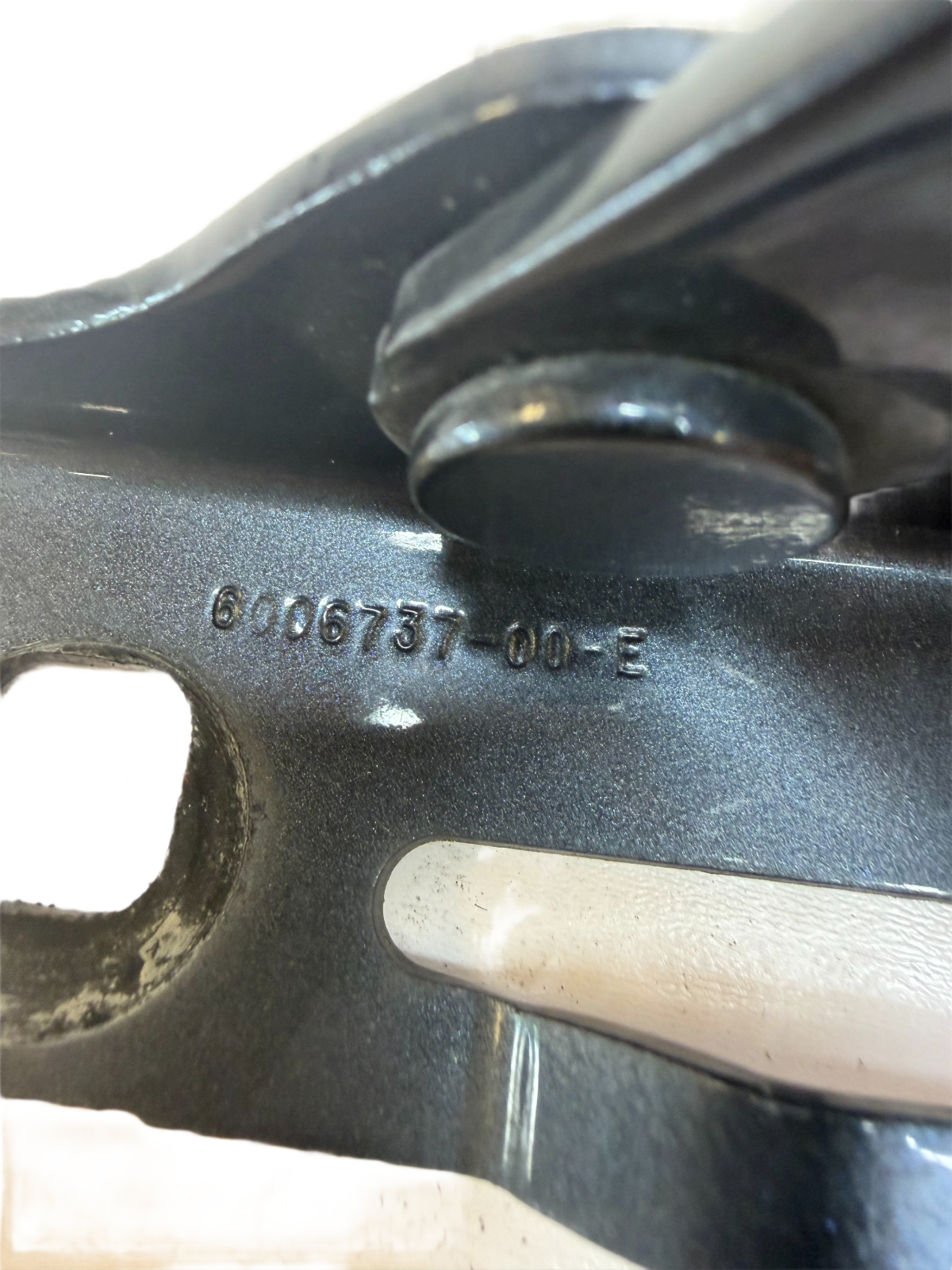 2012-16 Tesla Model S Front Right Passenger Side Hood Hinge 6006737-00-E