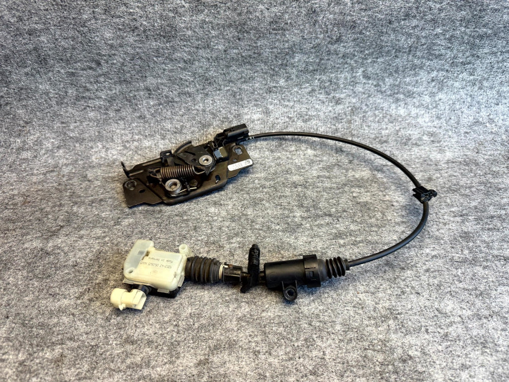 ♦️12–16 TESLA MODEL S FRONT HOOD LOCK LATCH RELEASE CABLE ASSY OEM, 1033011-00-B