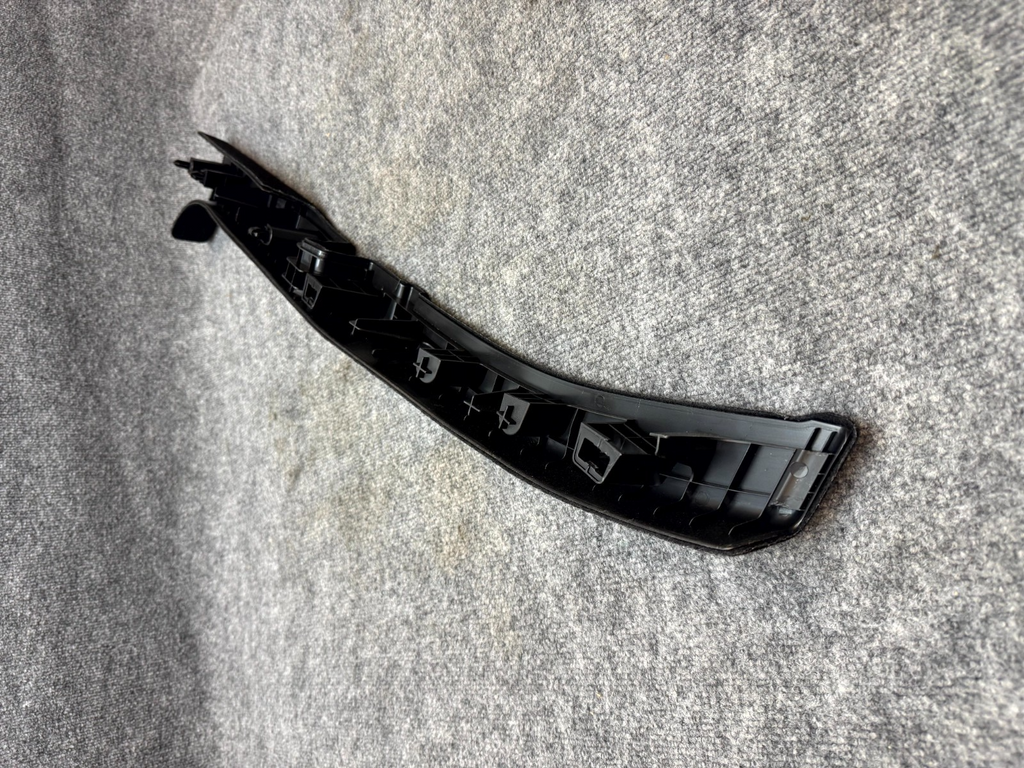 2020-2024 TESLA MODEL Y REAR RIGHT TRUNK CARGO FLOOR BRACKET TRIM OEM, 149295500
