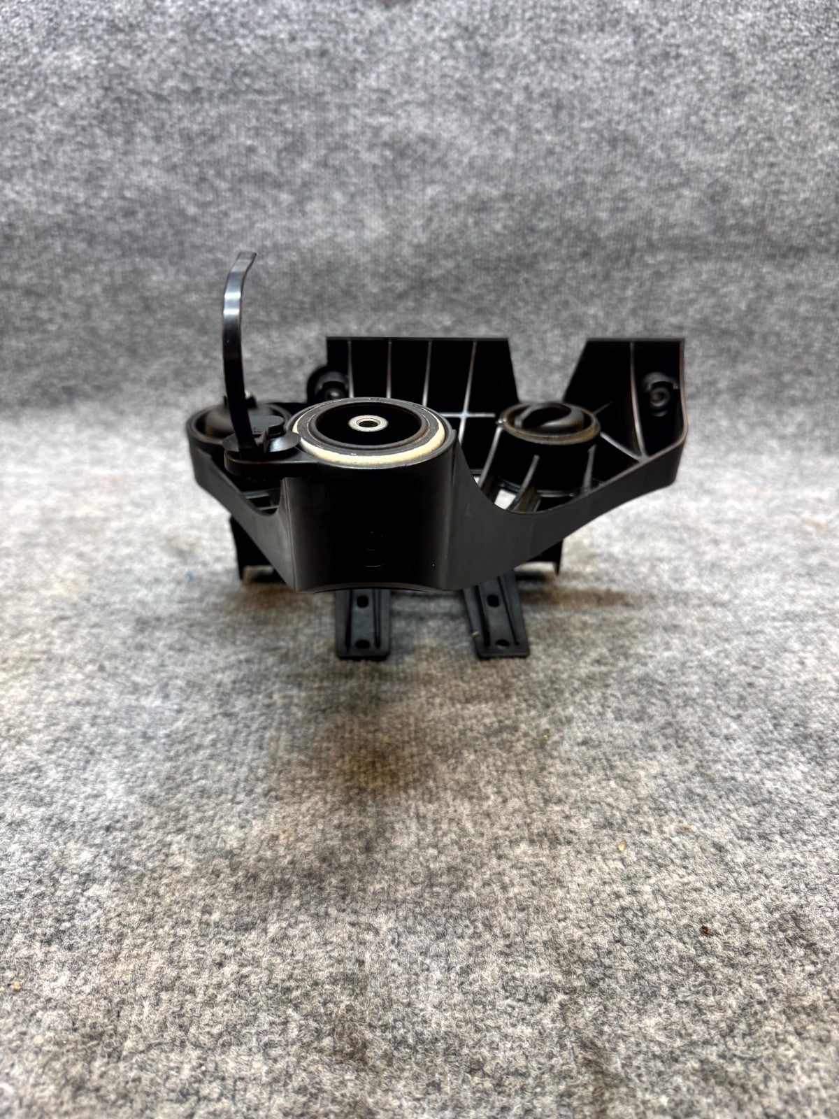 17-23 TESLA MODEL 3 AIR CONDITIONING COMPRESSOR PUMP MOUNT BRACKET OEM,166701400