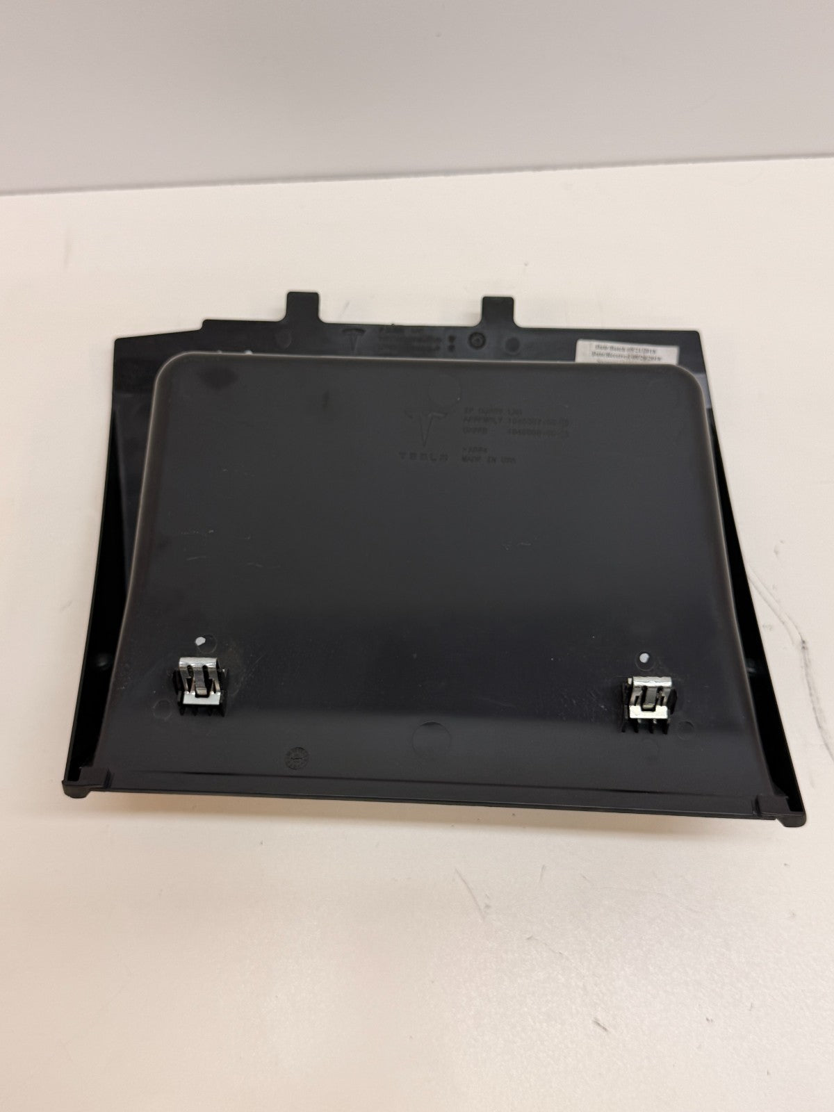 16-20 Tesla Model S Center Console Dashboard Cubby Storage Tray Box 1045057-00-C