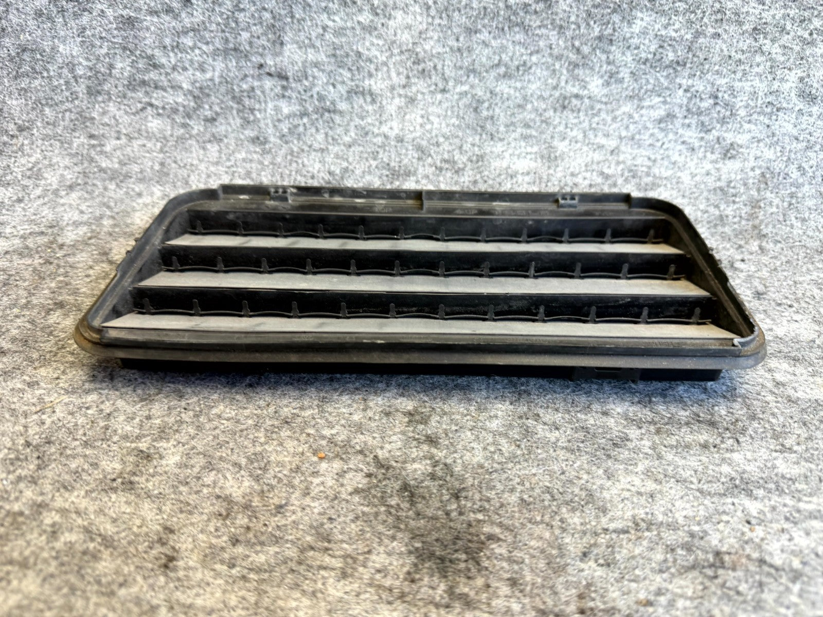 ♦️2017-2023 TESLA MODEL 3 AIR EXTRACTOR CABIN VENT GRILLE OEM, 1098751-00-C