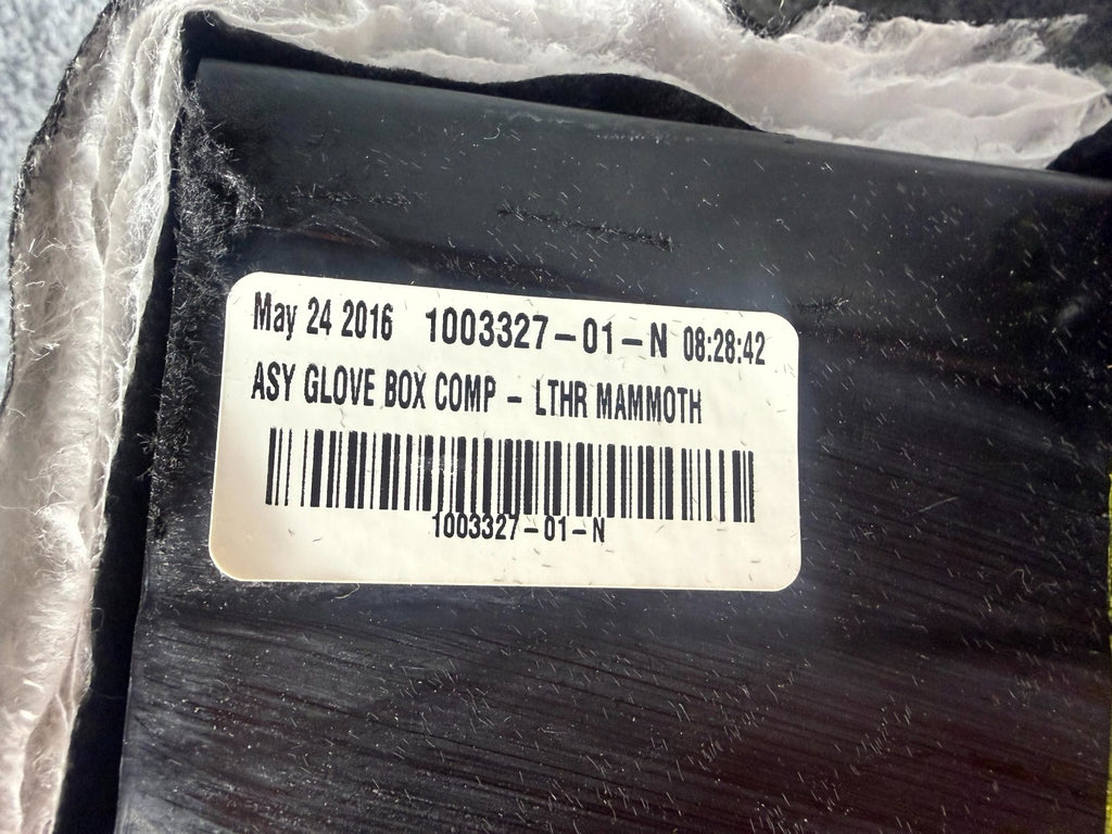 ♦️2012–2020 TESLA MODEL S GLOVE BOX STORAGE COMPARTMENT ASSY OEM, 1003327-01-N