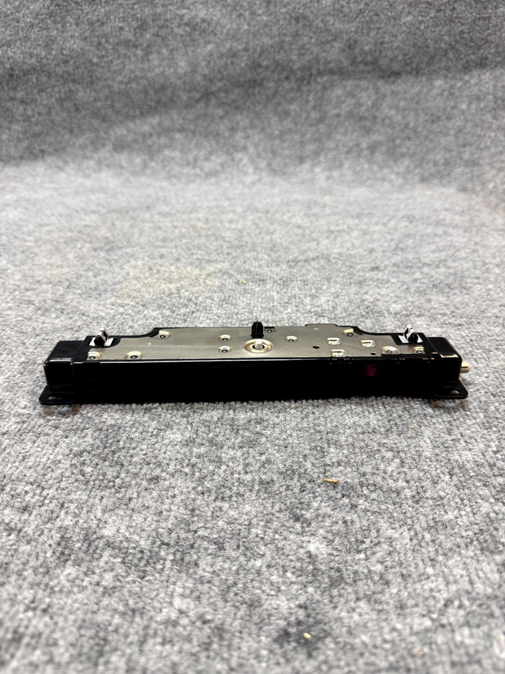 2020 - 2024 TESLA MODEL Y 3 BLUETOOTH ANTENNA MODULE UNIT OEM, 1585601-00-E