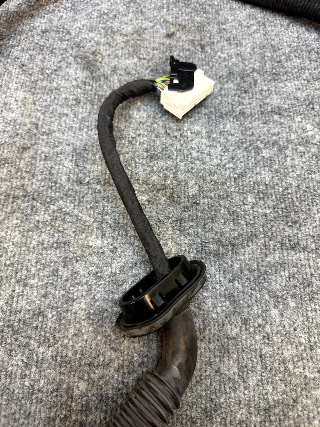2020-2024 TESLA MODEL Y FRONT RIGHT DOOR WIRING HARNESS CABLE OEM, 1489052-00-D