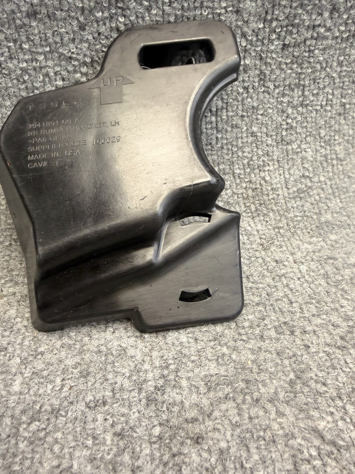 💢2024-2025 Tesla Model 3 Rear Left Driver Side Bumper Bracket OEM