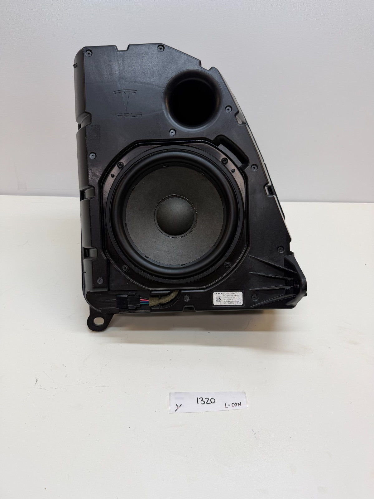 2020-2024 Tesla Model Y Audio Speaker Subwoofer Bass Box Assembly 1507154-00-D