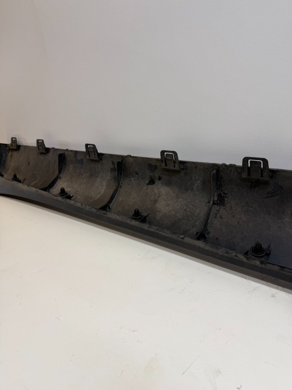 2020 - 2024 Tesla Model Y Left Side Sill Rocker Panel Molding 1497740-00-D