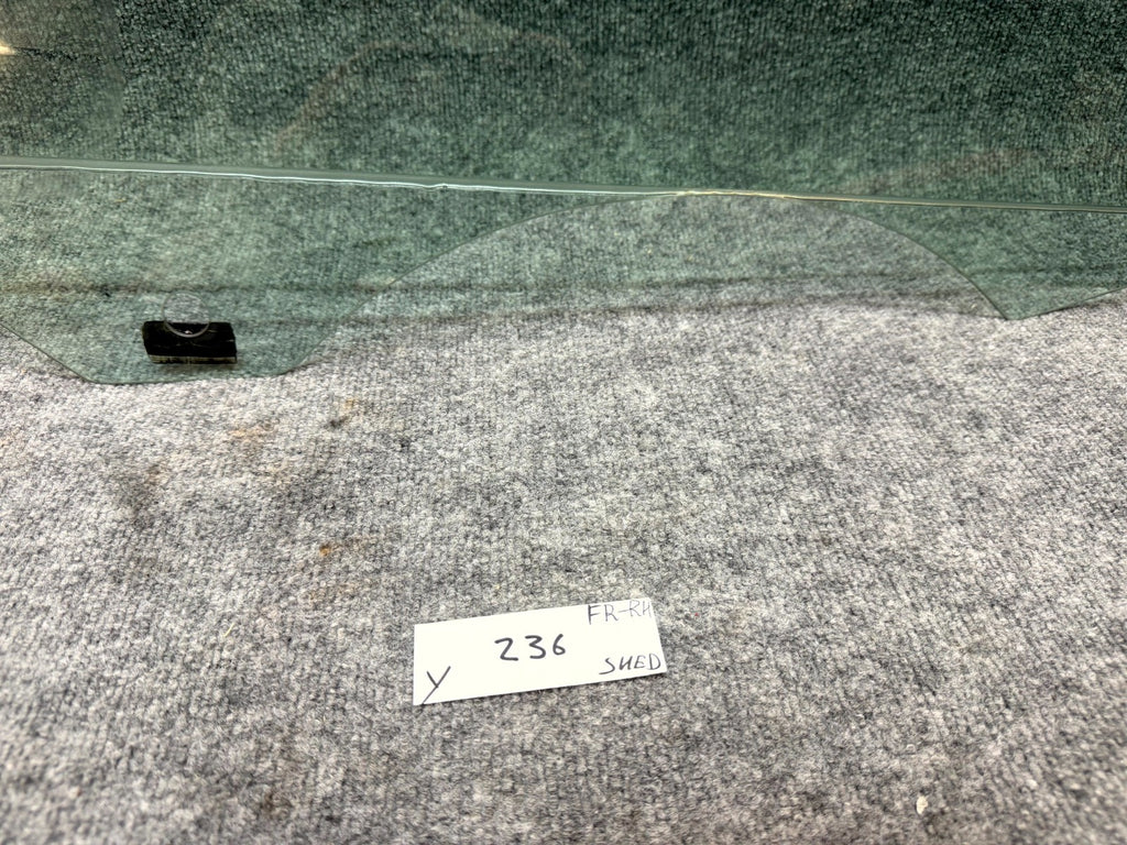 2020 - 2024 TESLA MODEL Y FRONT RIGHT SIDE DOOR WINDOW GLASS OEM, 43R-015011
