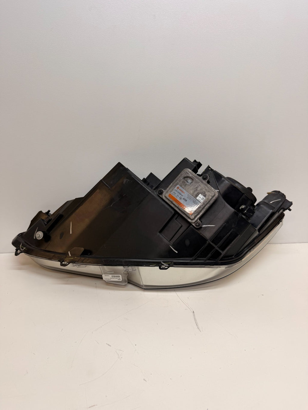 2012-2016 Tesla Model S Front Right Passenger Side Headlight Lamp 6005907-00-D