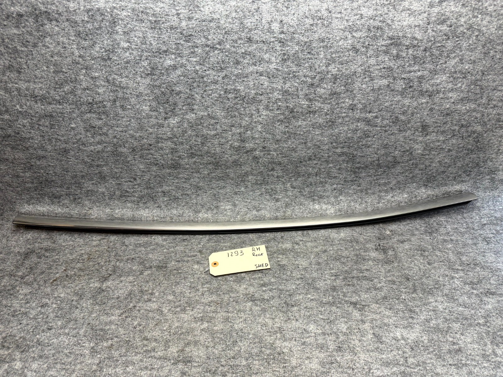 ♦️17–23 TESLA MODEL 3 REAR RIGHT SIDE DOOR MOLDING TRIM STRIP OEM, 1080748-00-E