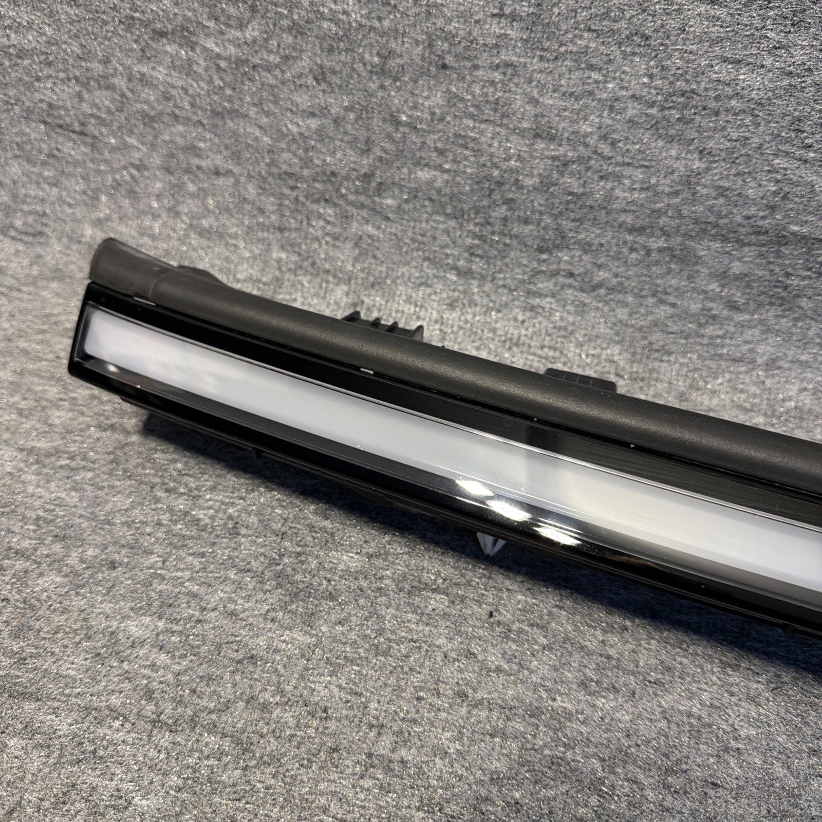 2025-26 Tesla Model Y Juniper Front Center Lightbar Light Bar 2038294-00-C OEM