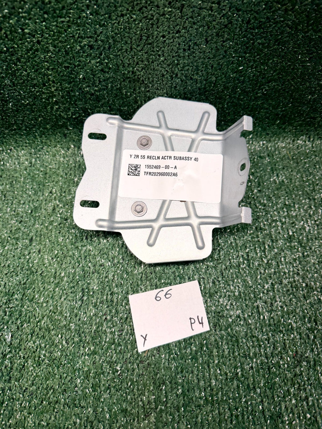 ♦️2020-2023 TESLA MODEL Y 2ND ROW SEAT RECLINER ACTUATOR OEM, 1552469-00-A