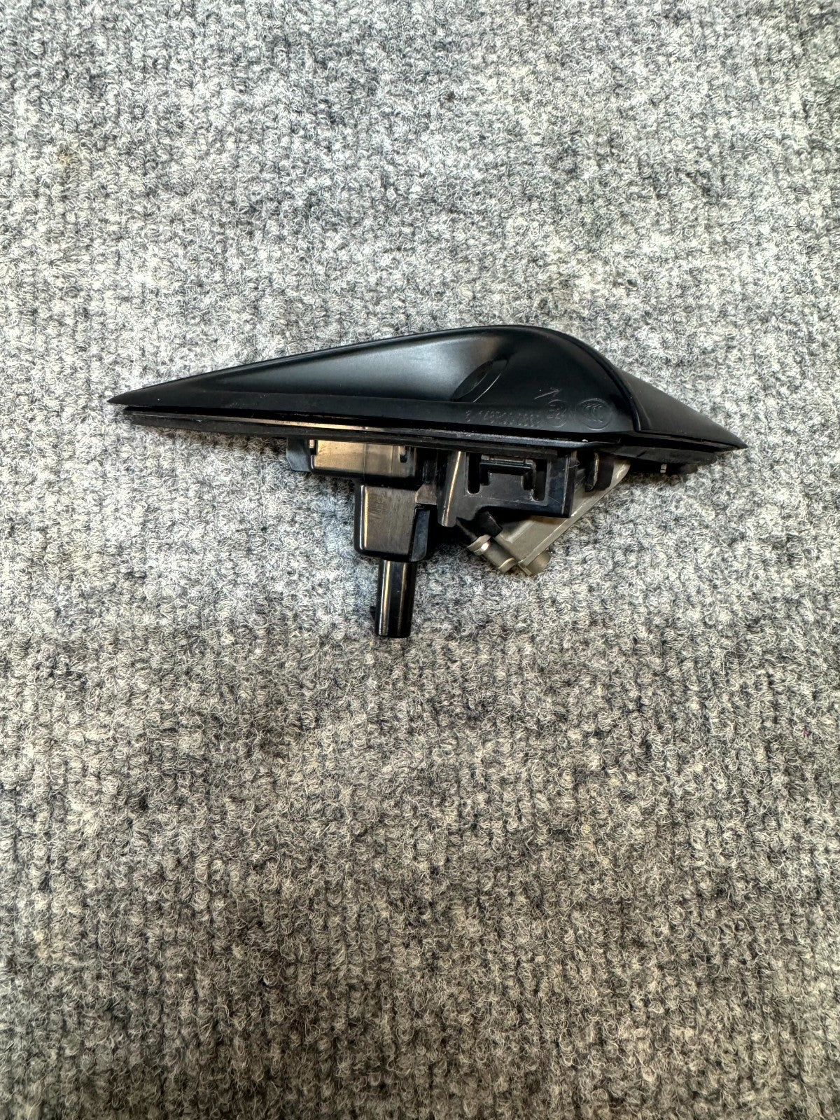 2020-2024 TESLA MODEL Y RIGHT SIDE REPEATER TURN SIGNAL CAMERA OEM, 1820735-00-D
