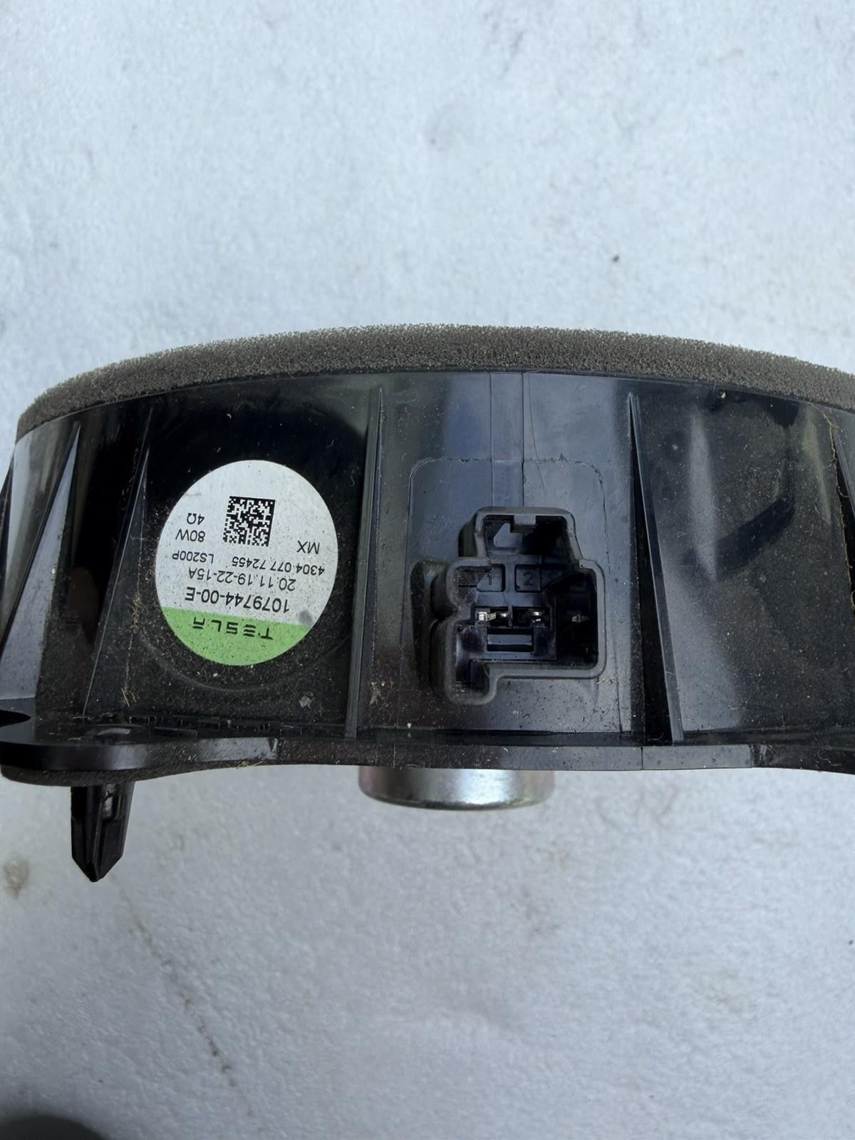 ♦️2017-2023 TESLA MODEL 3/Y FRONT RIGHT OR LEFT DOOR SPEAKER OEM, 1079744-00-E