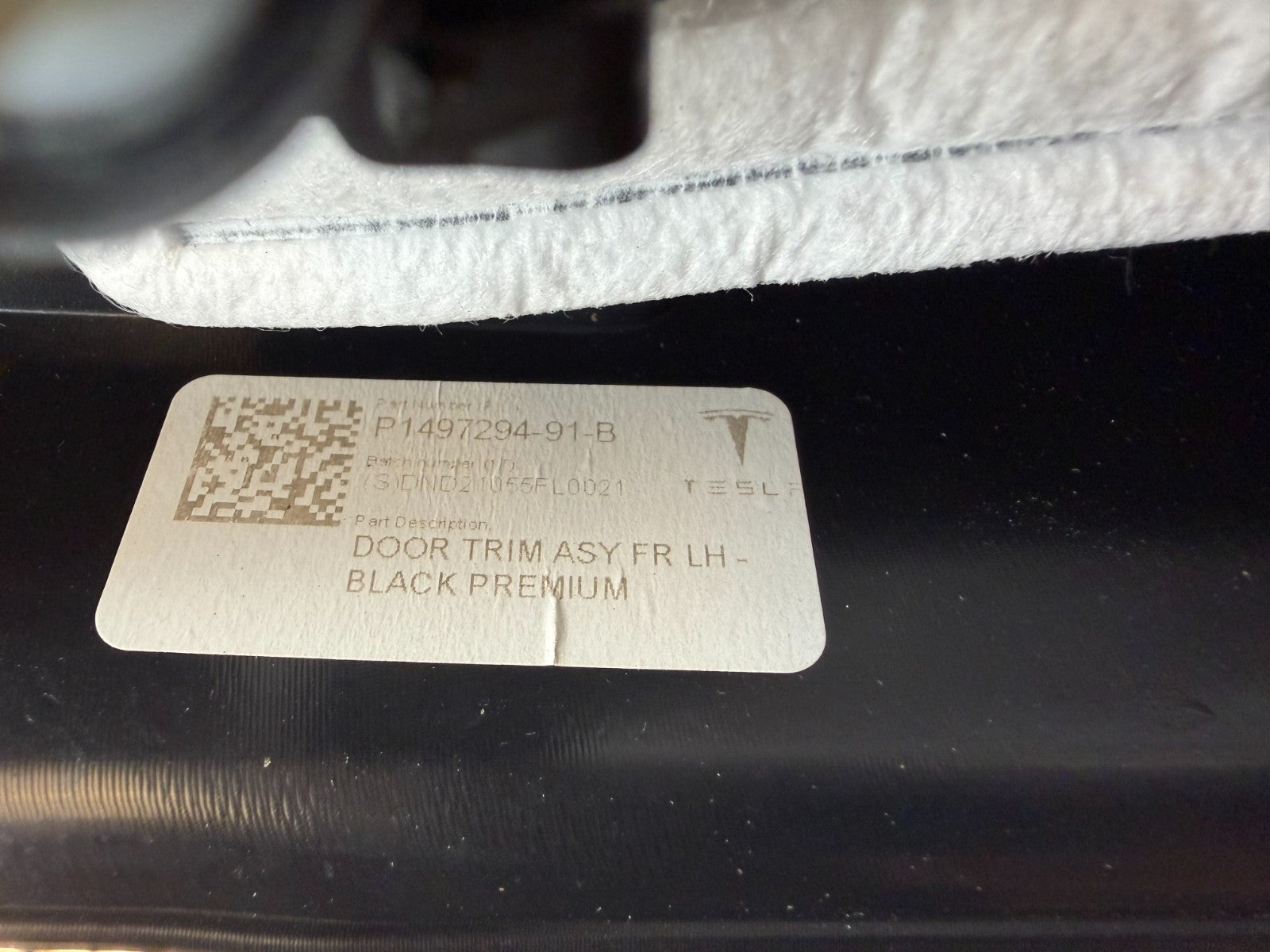 2020-2024 Tesla Model Y Front Left Door Panel Insert Black 1497294-91-B