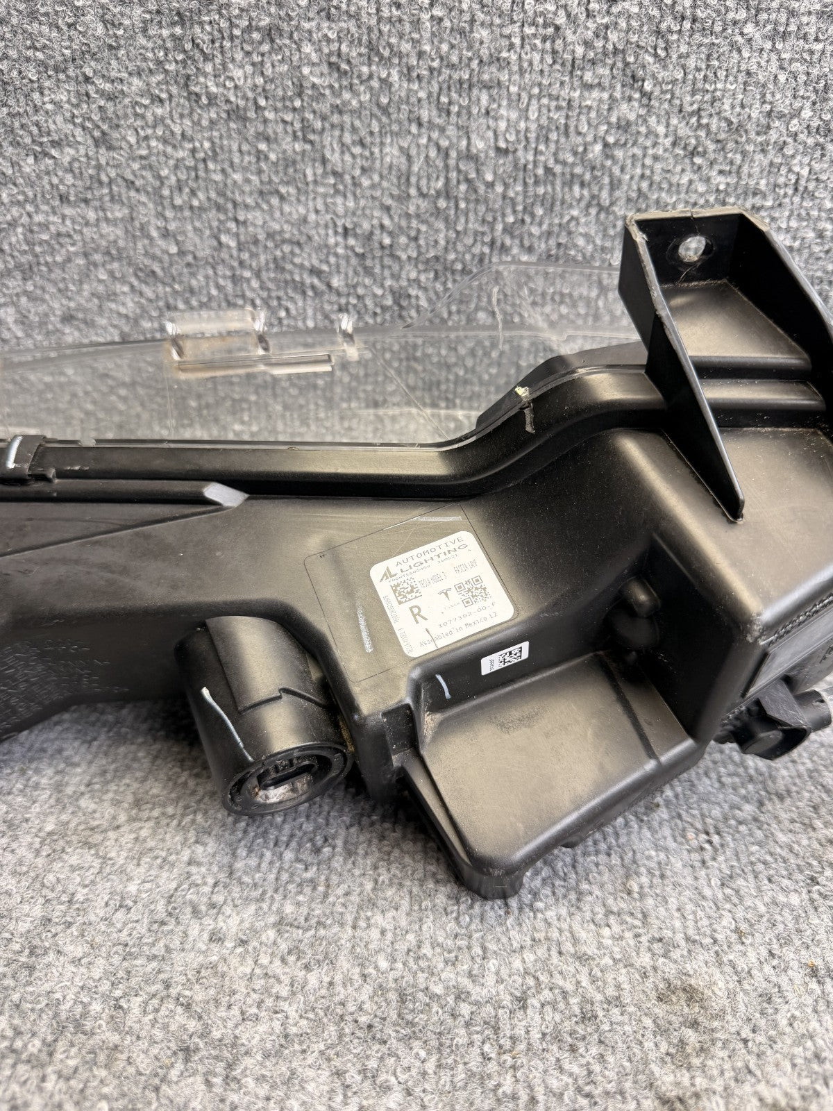 2017 - 2024 TESLA MODEL Y/3 FRONT RIGHT SIDE FOG LIGHT ASSY OEM, 1077392-00-f