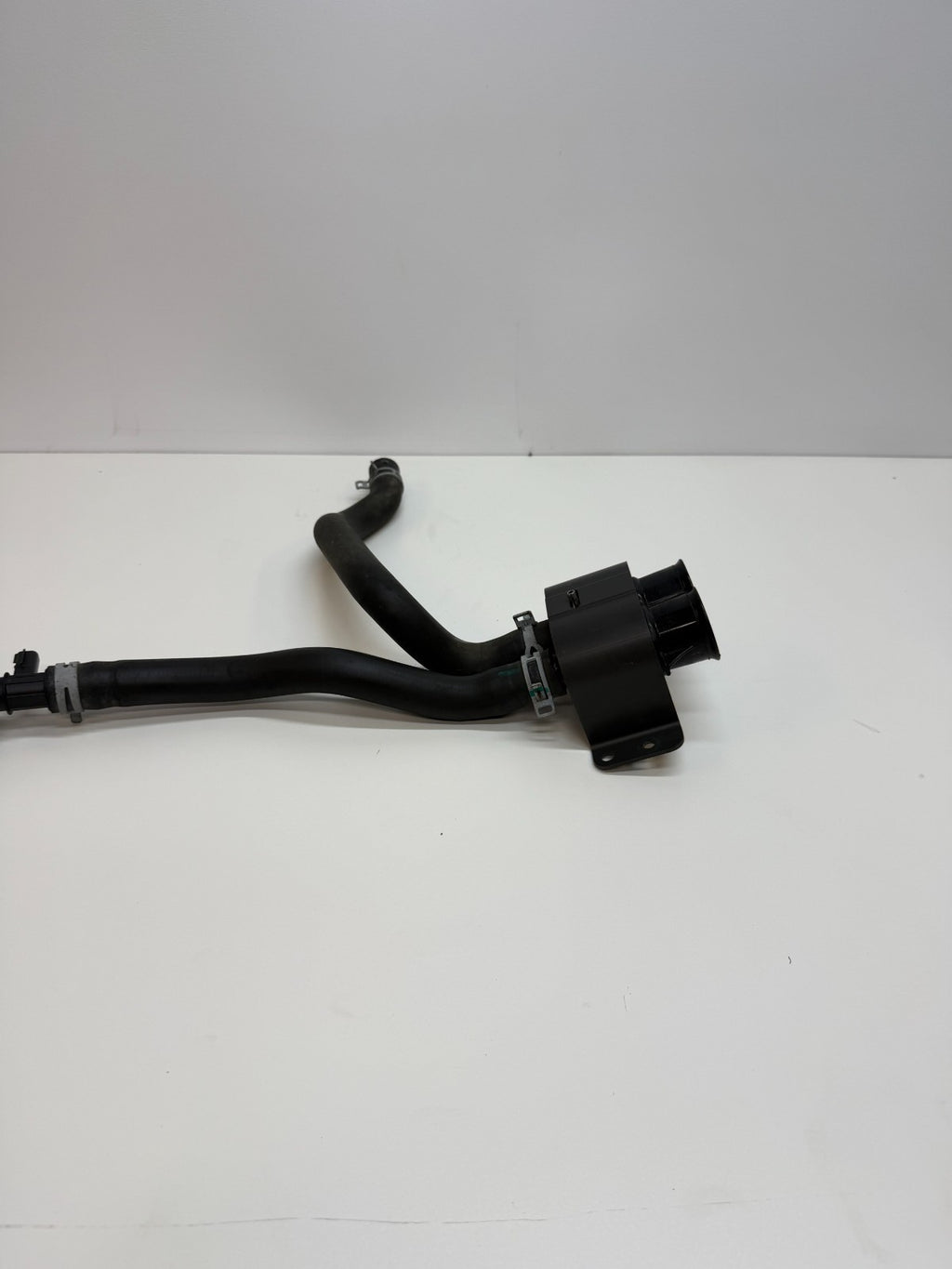 2012-20 Tesla Model S Rapidmate Battery Coolant Dry Break Connector 1003117-00-H