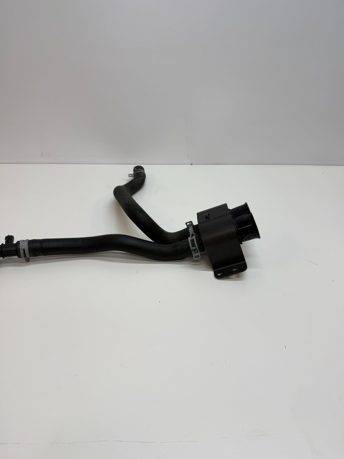 2012-20 Tesla Model S Rapidmate Battery Coolant Dry Break Connector 1003117-00-H