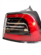 17-23 Tesla Model 3 LED Outer Rear Tail light Lamp Right Side 1502087-00-D