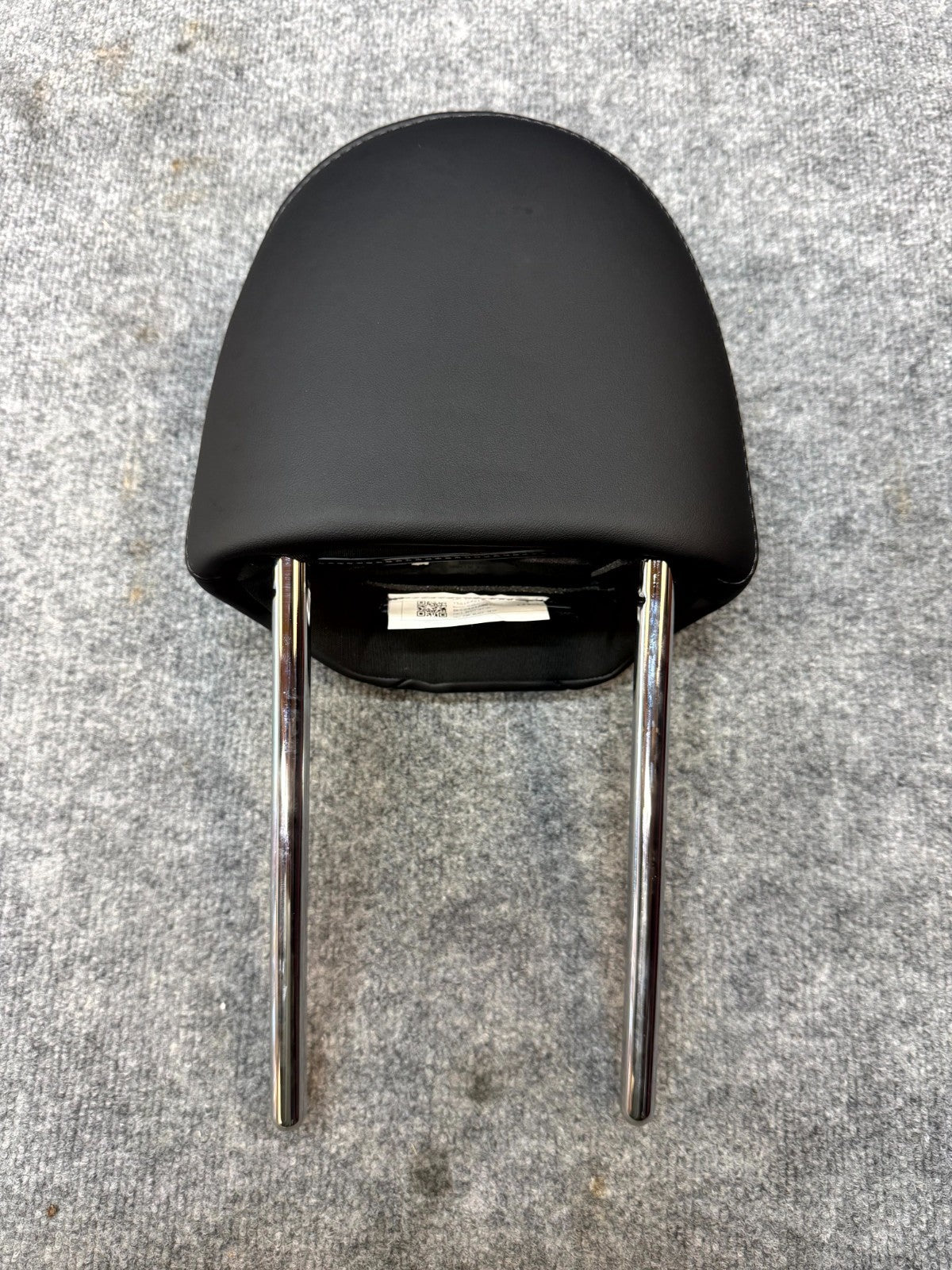 2017 - 2023 TESLA MODEL Y/3 FRONT RIGHT OR LEFT HEADREST BLACK OEM, 1623801-00-B