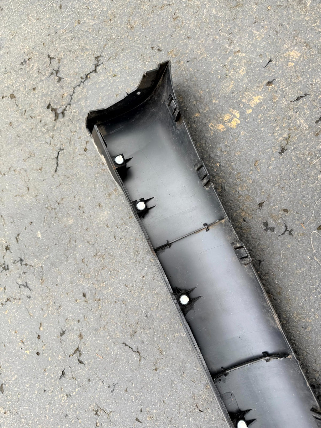 ♦️2020-2024 TESLA MODEL Y RIGHT SIDE SKIRT ROCKER COVER MOLDING OEM 1497744-00-B