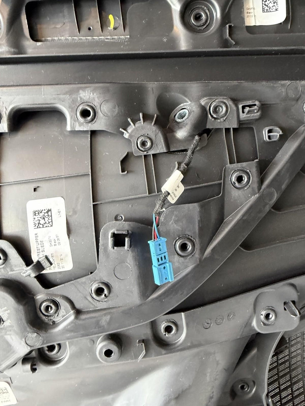 ♦️2017-2023 TESLA MODEL 3 FRONT RIGHT SIDE DOOR PANEL TRIM CARD OEM,1085943-00-D