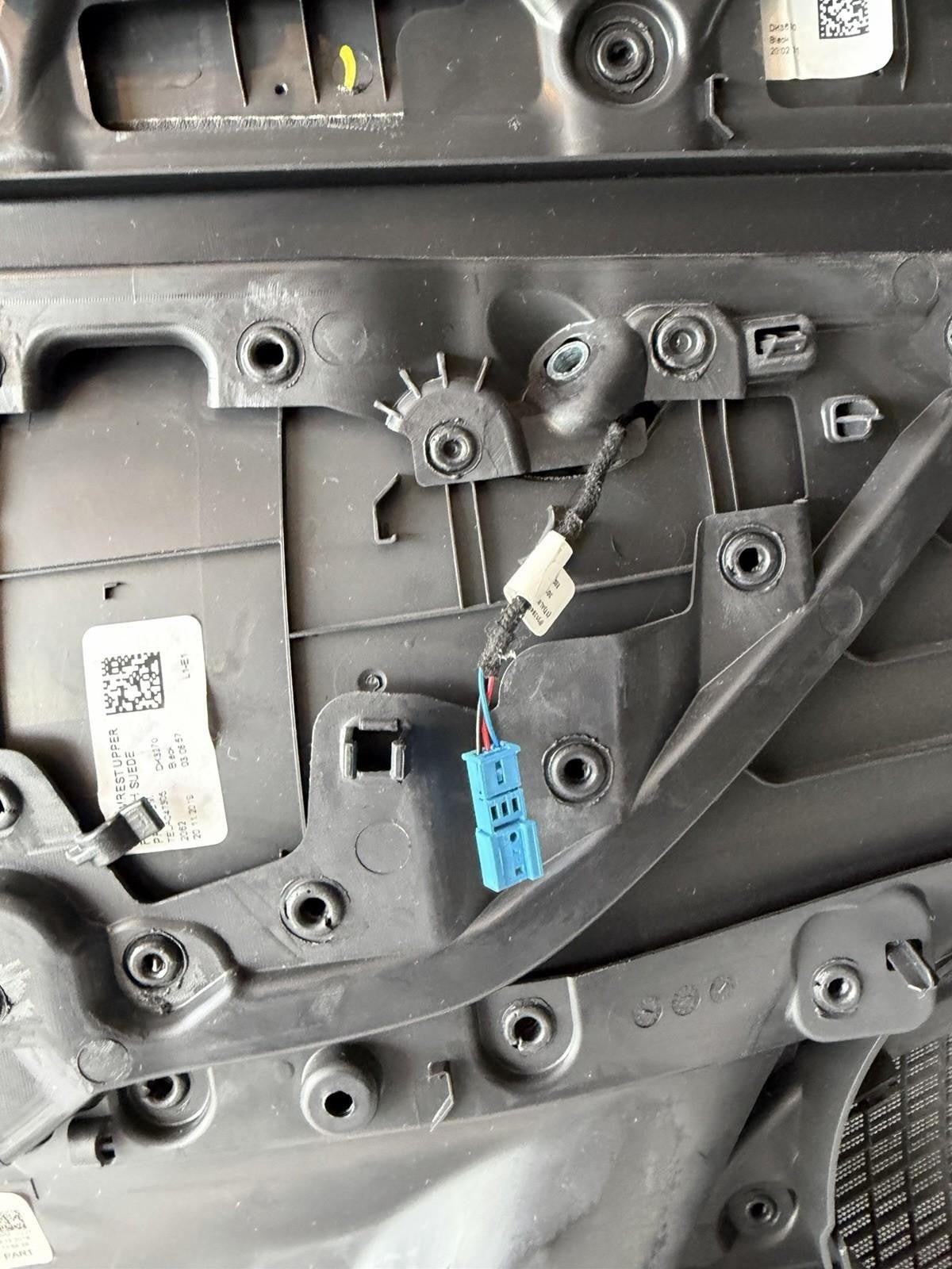 ♦️2017-2023 TESLA MODEL 3 FRONT RIGHT SIDE DOOR PANEL TRIM CARD OEM,1085943-00-D