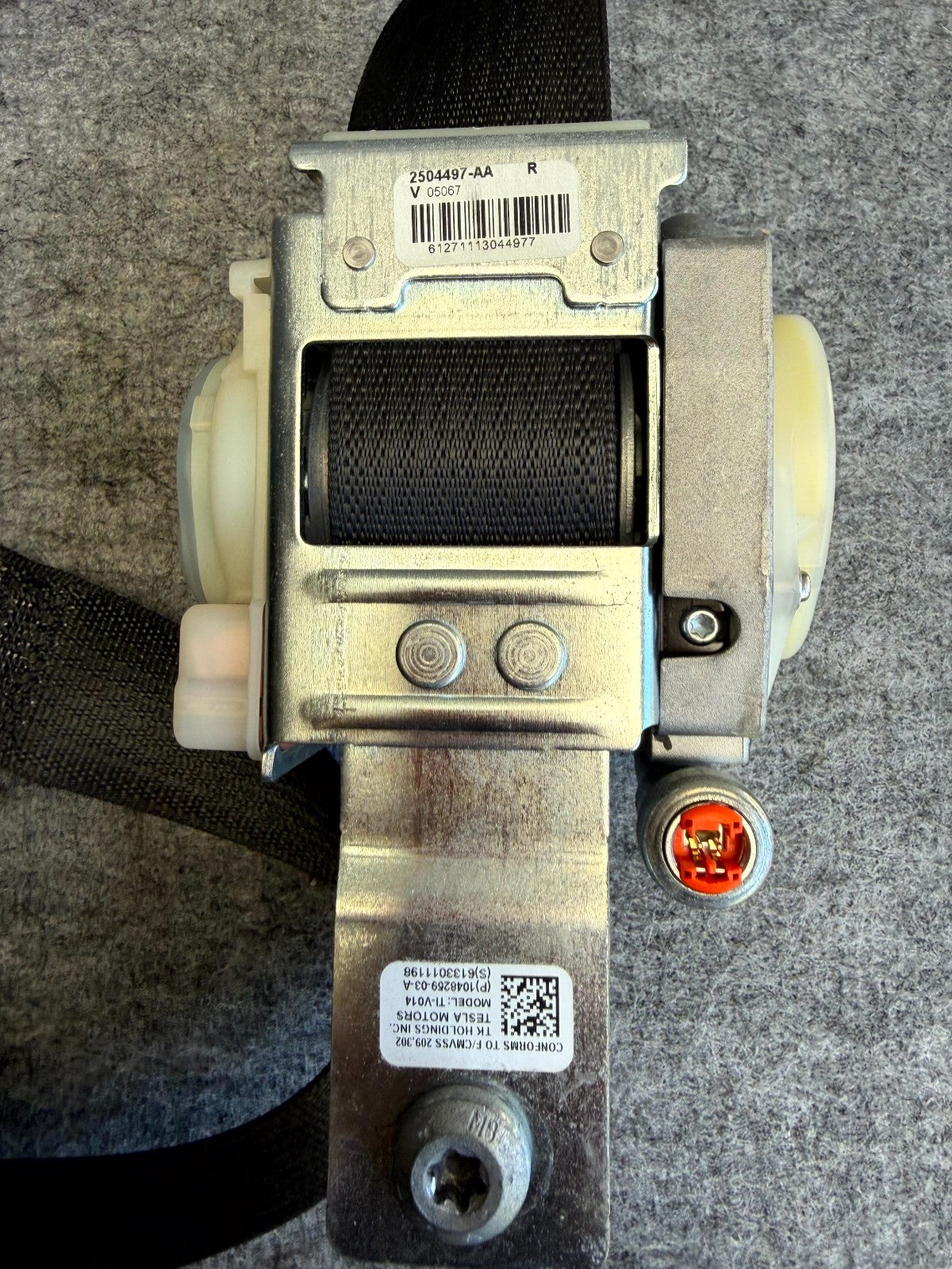 ♦️2012 - 2020 TESLA MODEL S FRONT RIGHT SEAT BELT & RETRACTOR OEM, 1048259-03-A