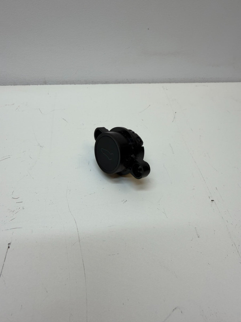 2017-2023 Tesla Model Y Trunk Liftgate Release Open Button Switch 1501907-00-C