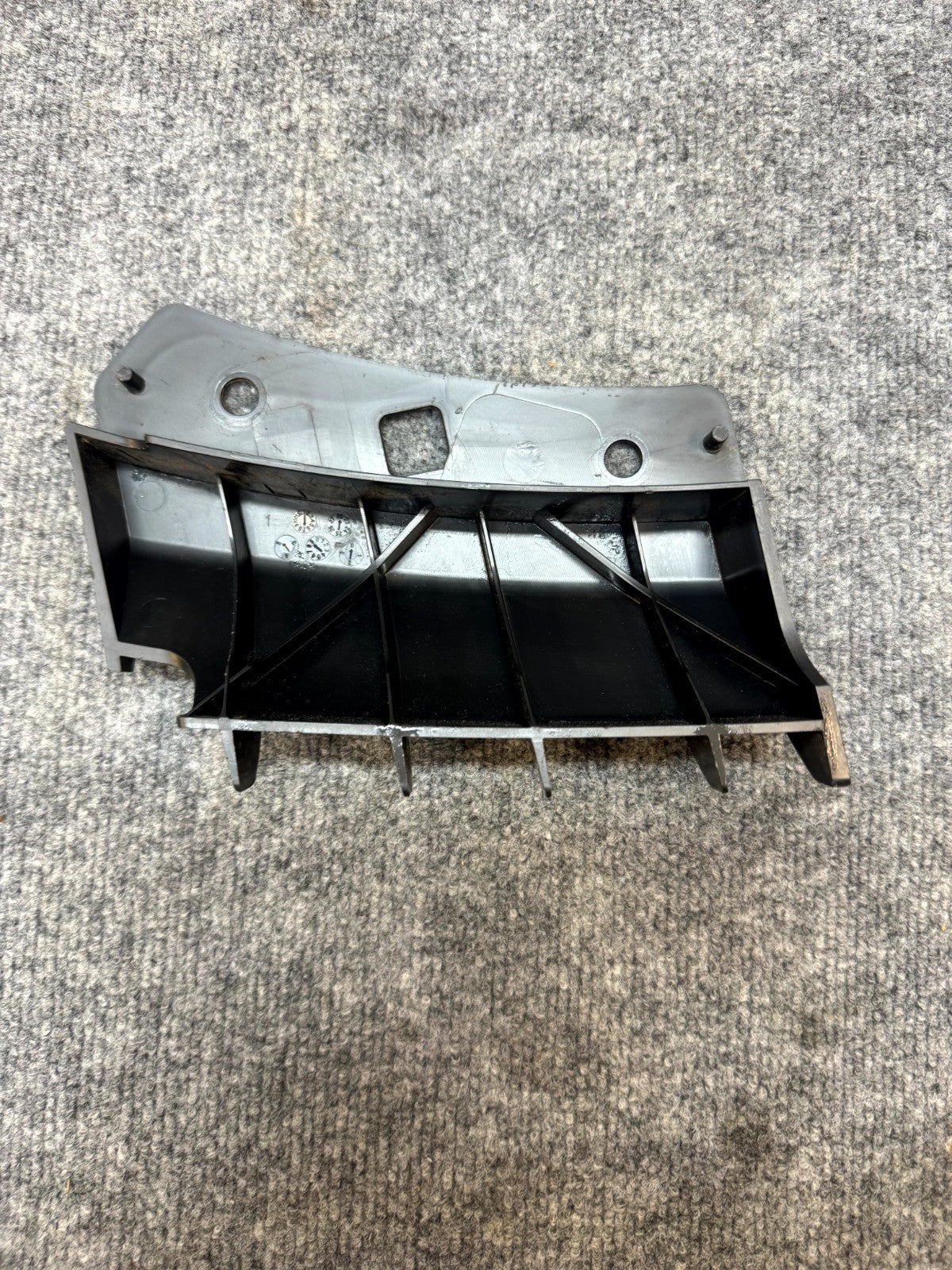 17 - 23 TESLA MODEL 3 FRONT LEFT UPPER BUMPER SUPPORT BRACKET OEM, 1084169-00-B